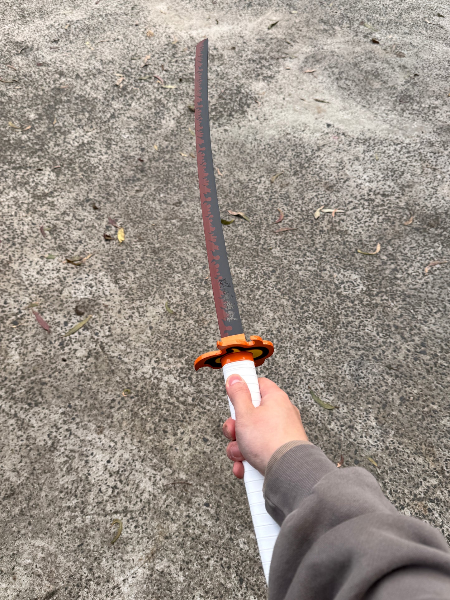 DEMON SLAYER - KYOJURO RENGOKU'S NICHIRIN SWORD (w FREE sword stand)