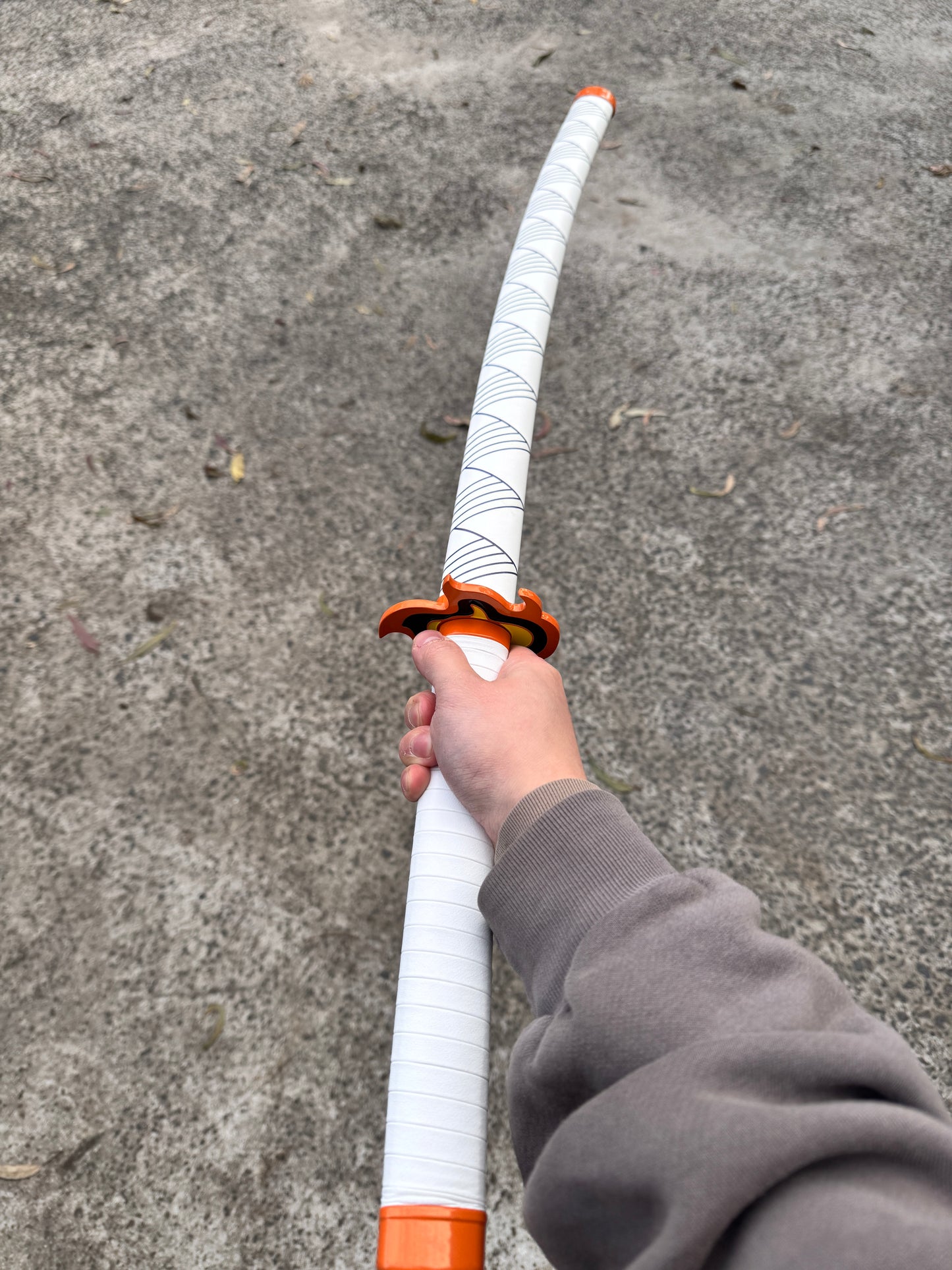 DEMON SLAYER - KYOJURO RENGOKU'S NICHIRIN SWORD (w FREE sword stand)