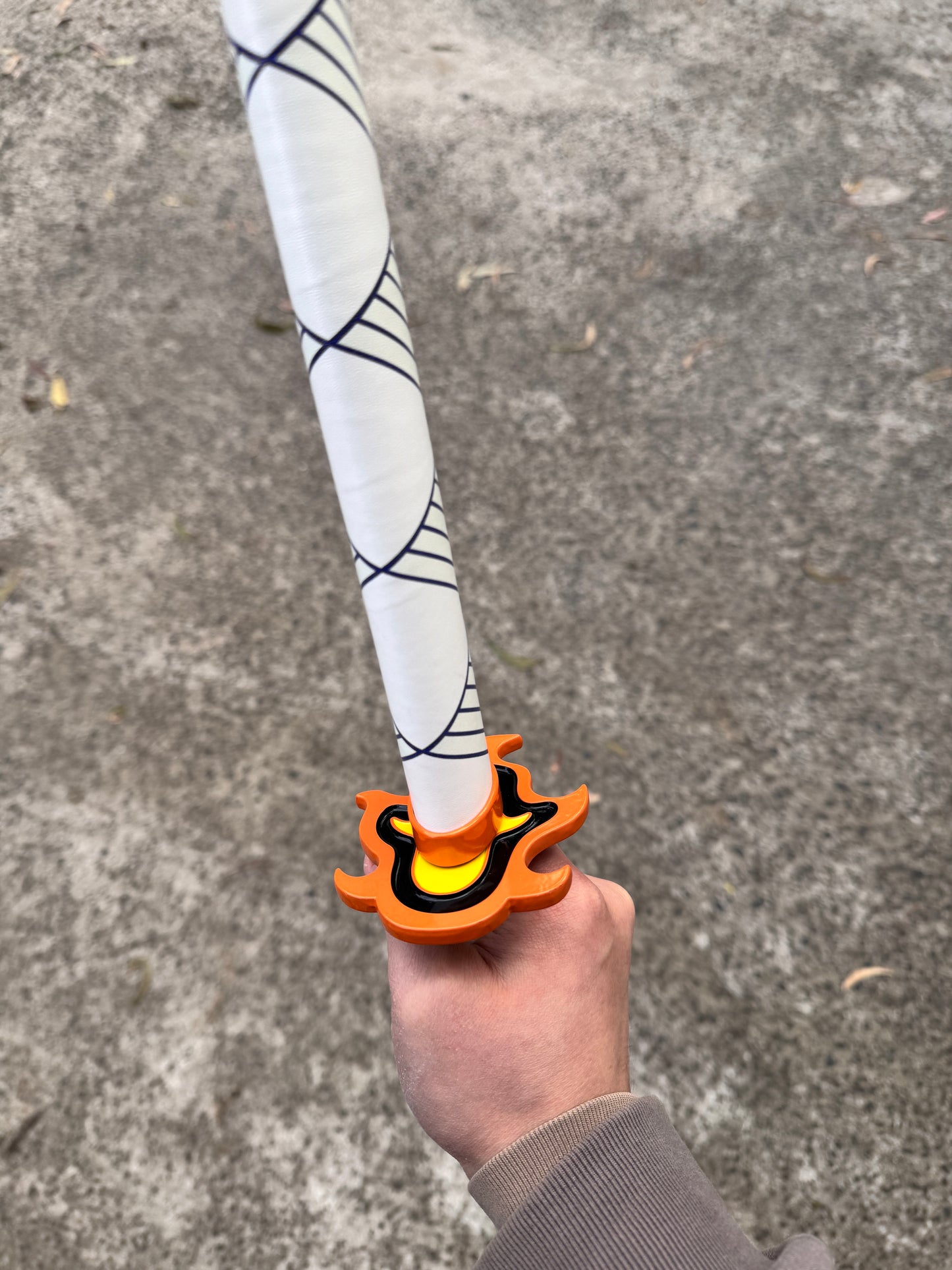 DEMON SLAYER - KYOJURO RENGOKU'S NICHIRIN SWORD (w FREE sword stand)