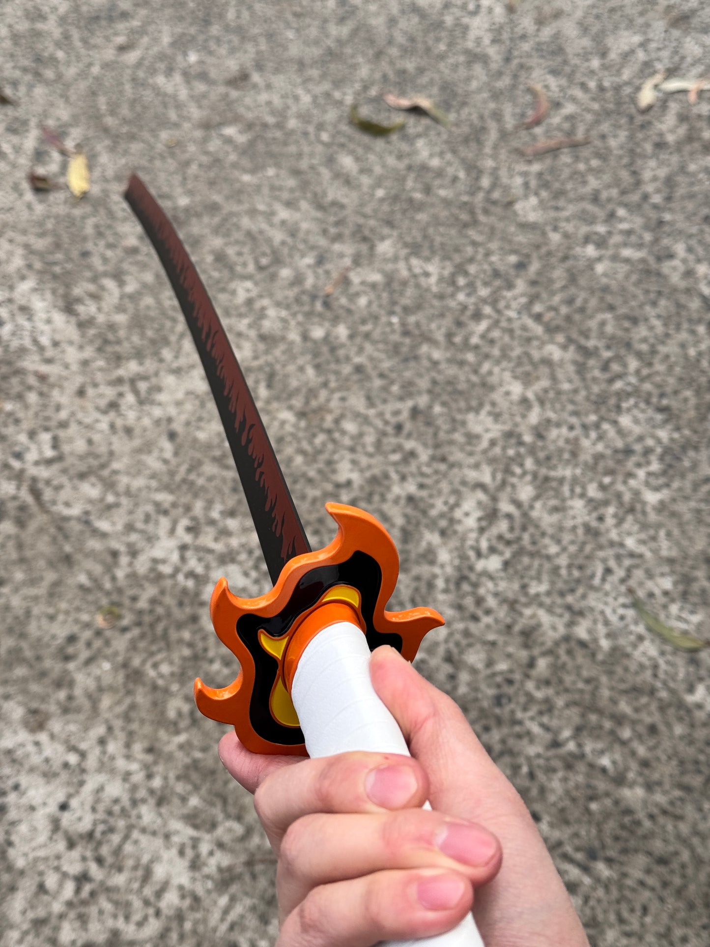 DEMON SLAYER - KYOJURO RENGOKU'S NICHIRIN SWORD (w FREE sword stand)