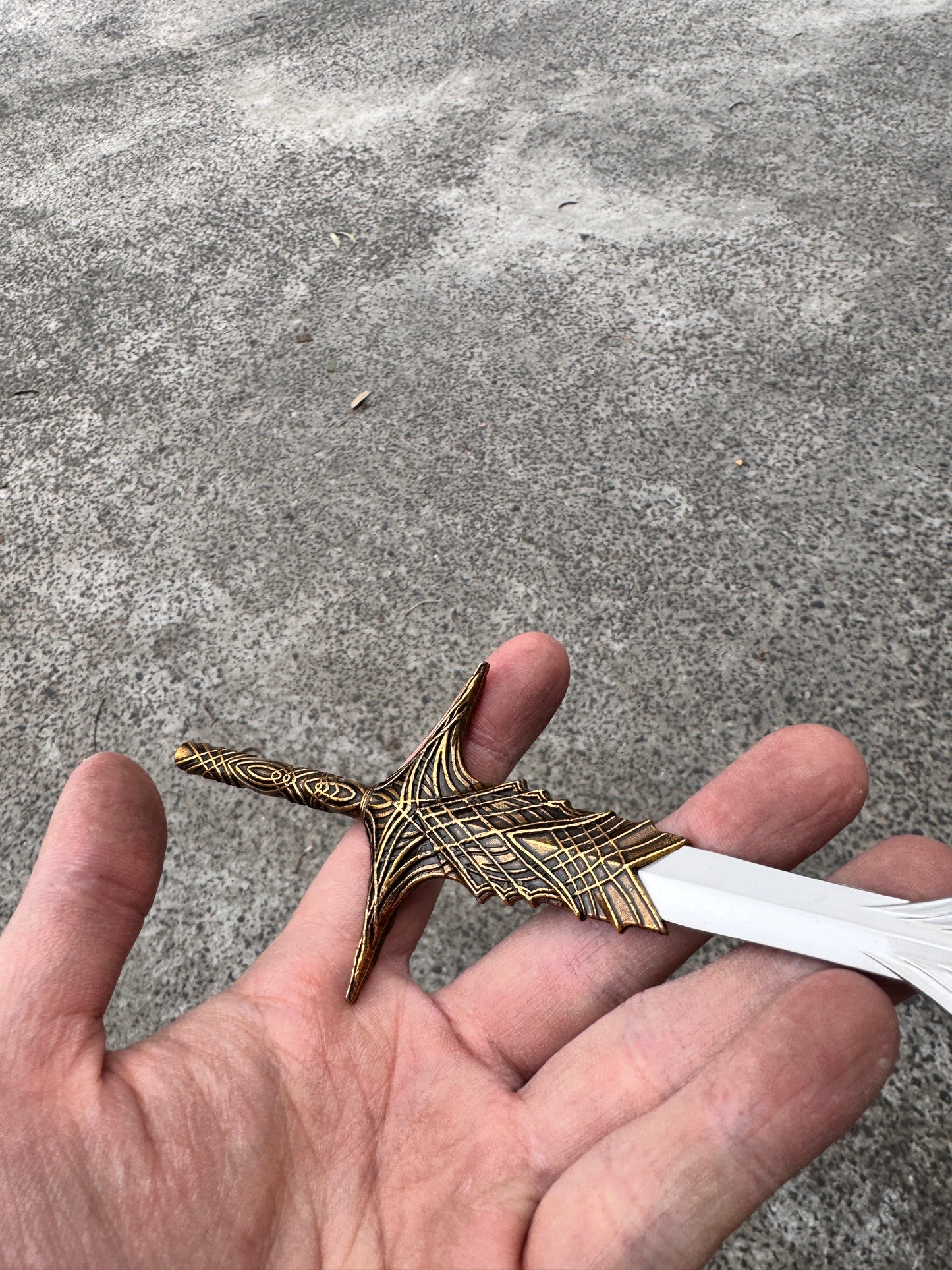 ELDEN RING - LEDA'S SWORD MINI REPLICA