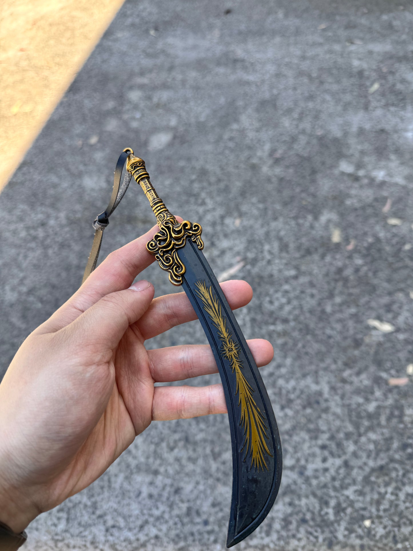 ELDEN RING – STARSCOURGE GREATSWORD MINI REPLICA