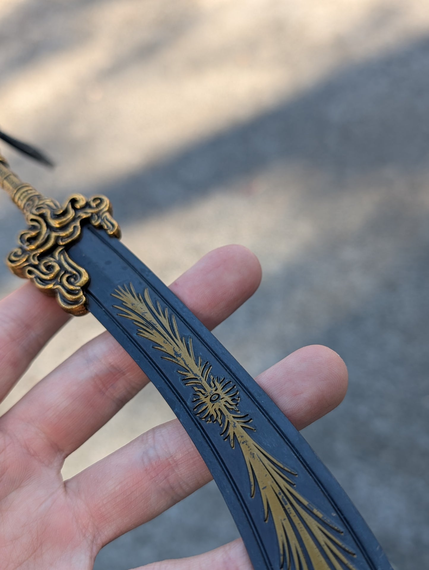 ELDEN RING – STARSCOURGE GREATSWORD MINI REPLICA