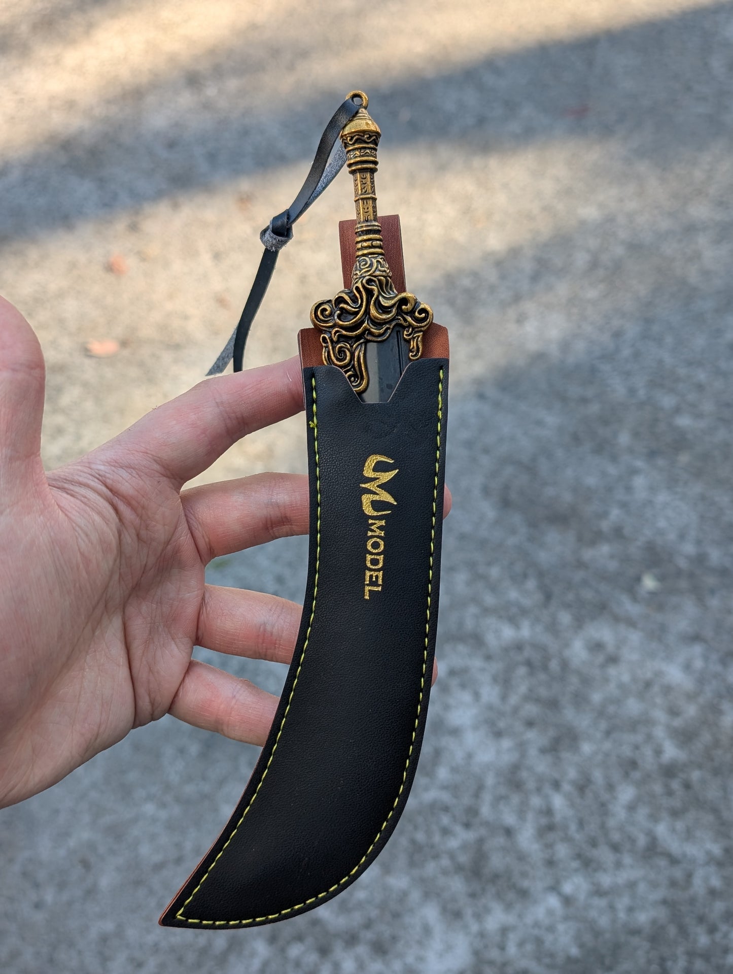ELDEN RING – STARSCOURGE GREATSWORD MINI REPLICA