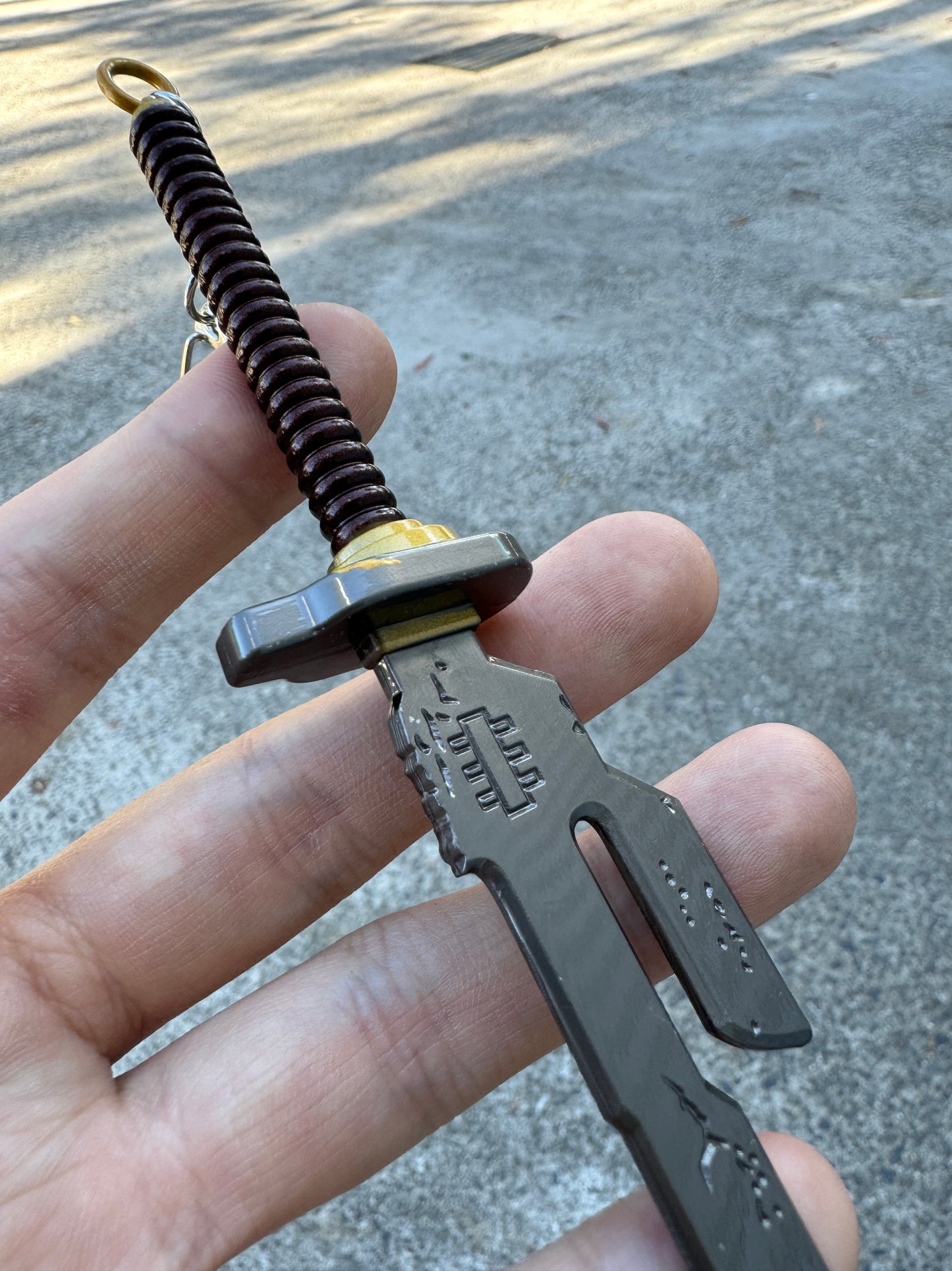 JUJUTSU KAISEN – INVERTED SPEAR OF HEAVEN KEYCHAIN