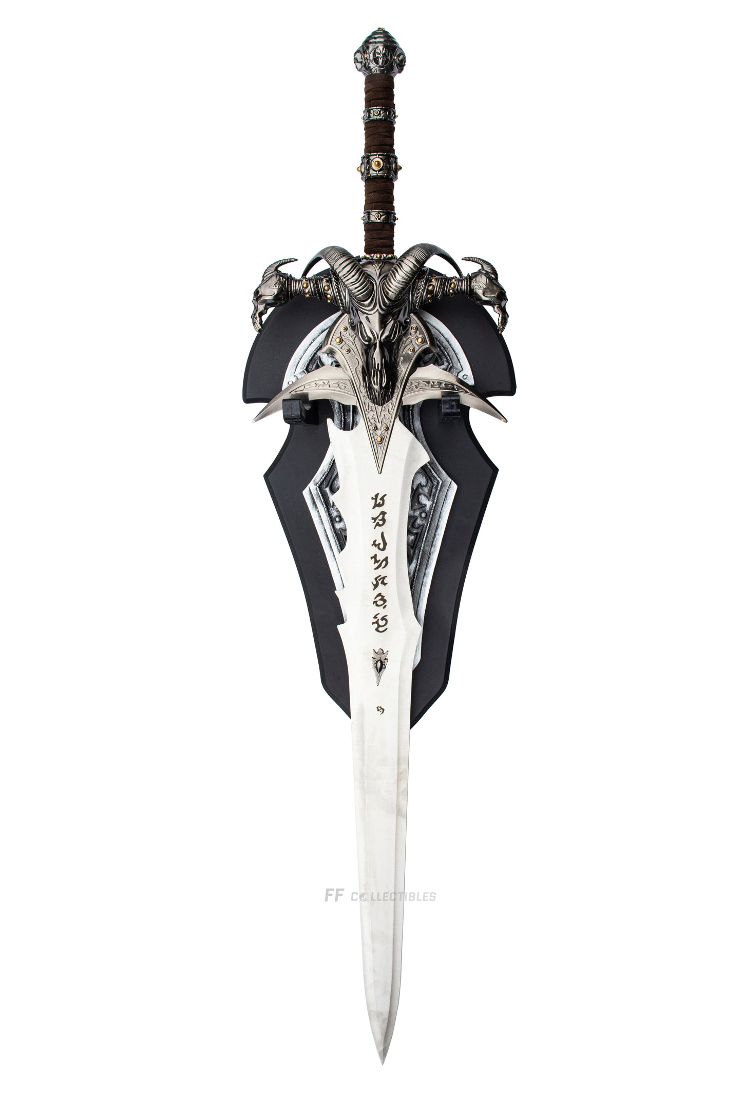 WORLD OF WARCRAFT – FROSTMOURNE AND SHADOWMOURNE SET (with FREE WALL PLAQUES)