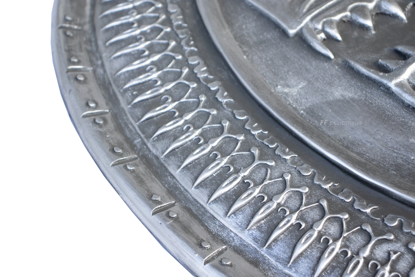 GAME OF THRONES - STARK INFANTRY SHIELD (LIFE SIZE REPLICA)
