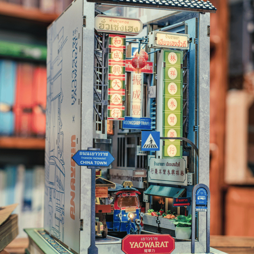 ANAVRIN – BANGKOK YAOWARAT BOOK NOOK KIT 4