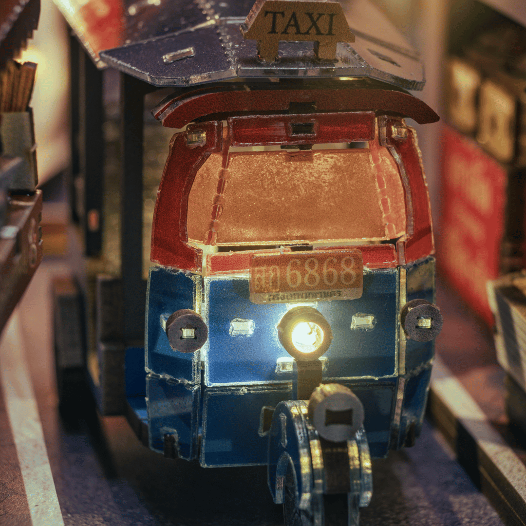 ANAVRIN – BANGKOK YAOWARAT BOOK NOOK KIT 8