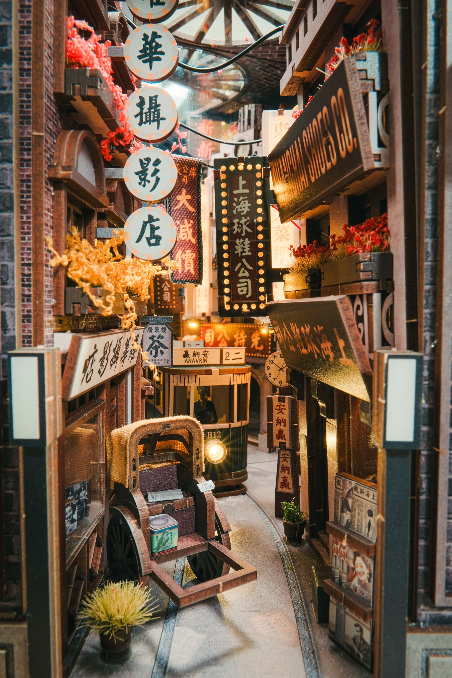 ANAVRIN – OLD SHANGHAI BOOK NOOK KIT