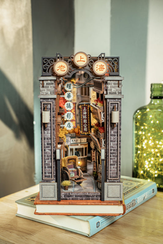 ANAVRIN – OLD SHANGHAI BOOK NOOK KIT