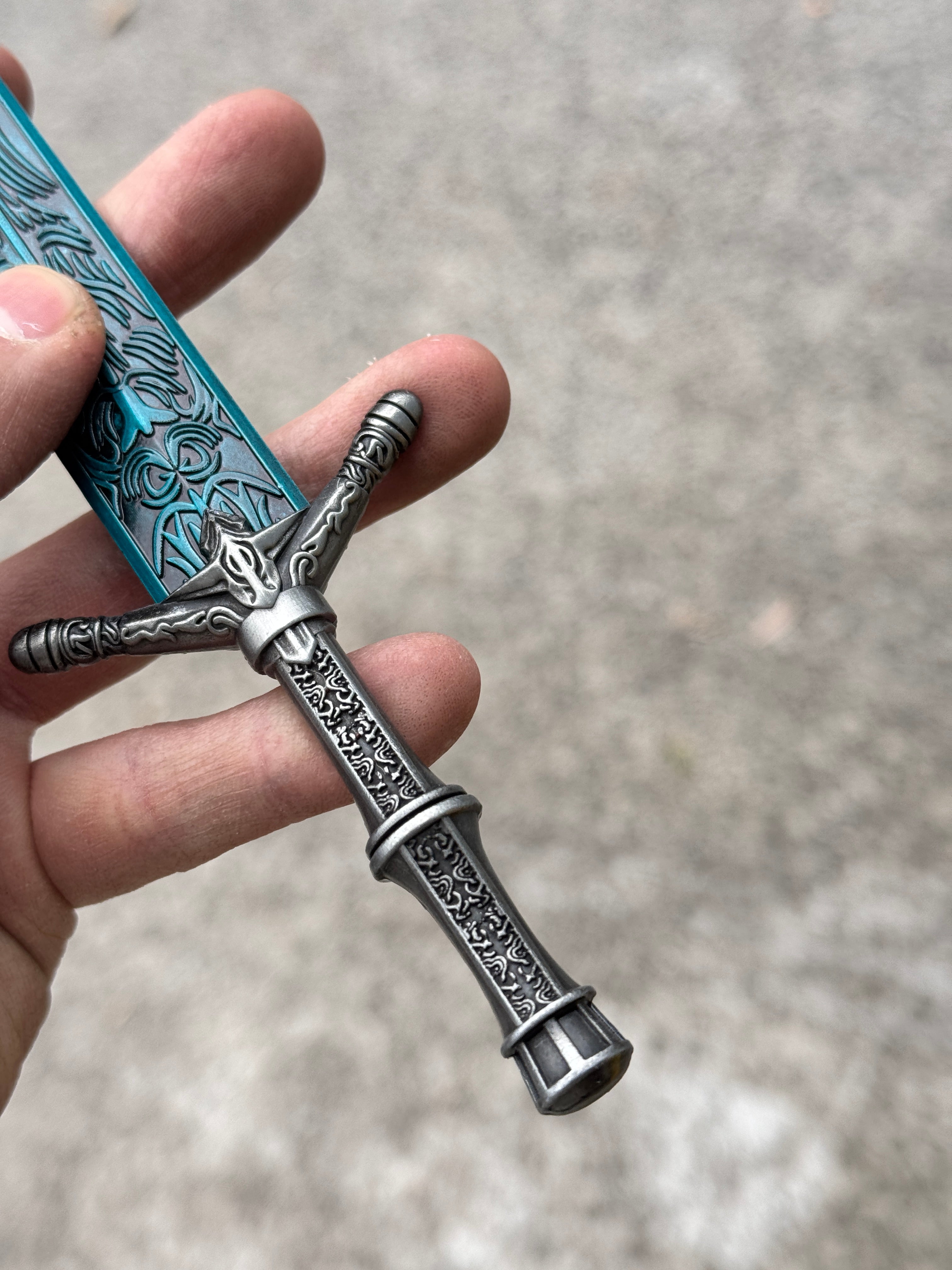 BLOODBORNE - HOLY MOONLIGHT SWORD MINI REPLICA – FF COLLECTIBLES