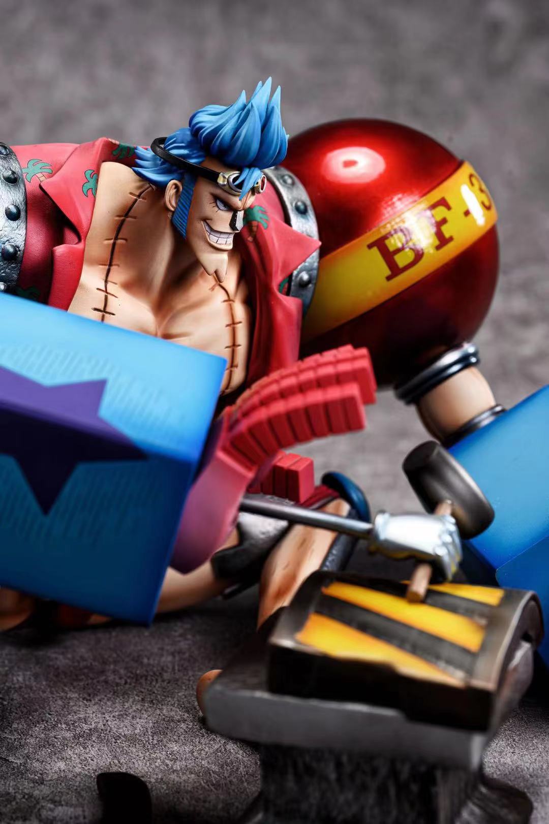 BT STUDIO – ONE PIECE: SITTING POSE SERIES FRANKY [PRE-ORDER]