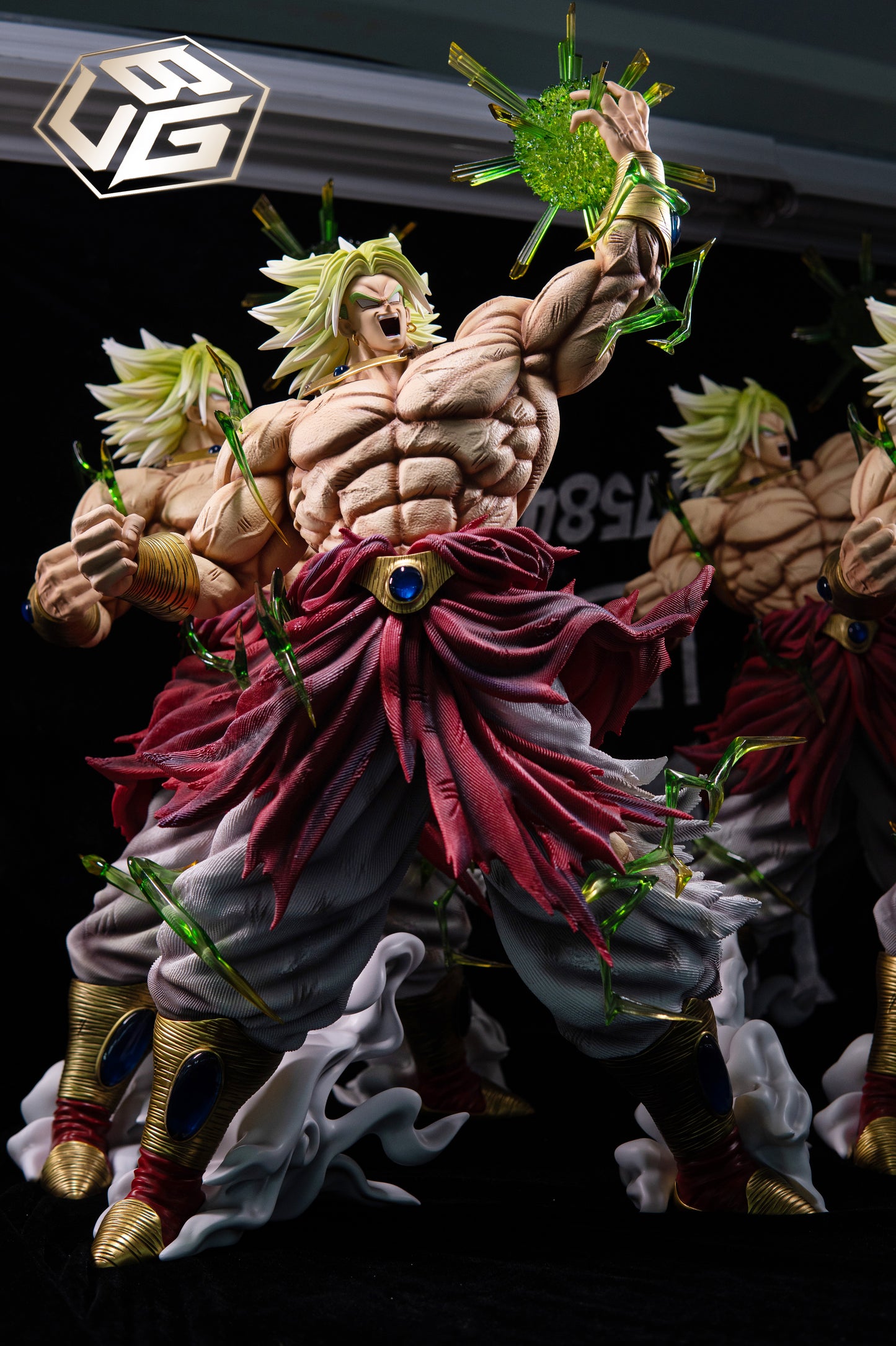 BUG STUDIO – DRAGON BALL Z: BROLY [IN STOCK]