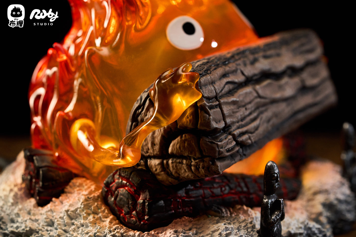 BURI x RUBY STUDIO – HOWL’S MOVING CASTLE: 2. HUNGRY CALCIFER NIGHT LIGHT [PRE-ORDER]