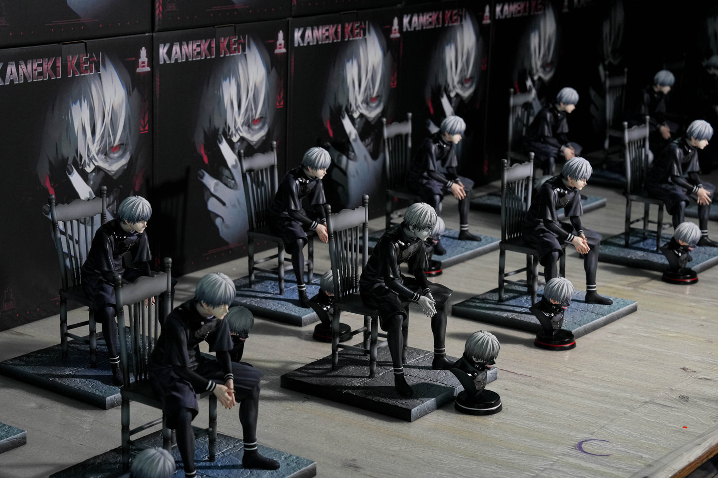 BW STUDIO – TOKYO GHOUL: CHAIR SITTING KEN KANEKI 2.0 [IN STOCK]