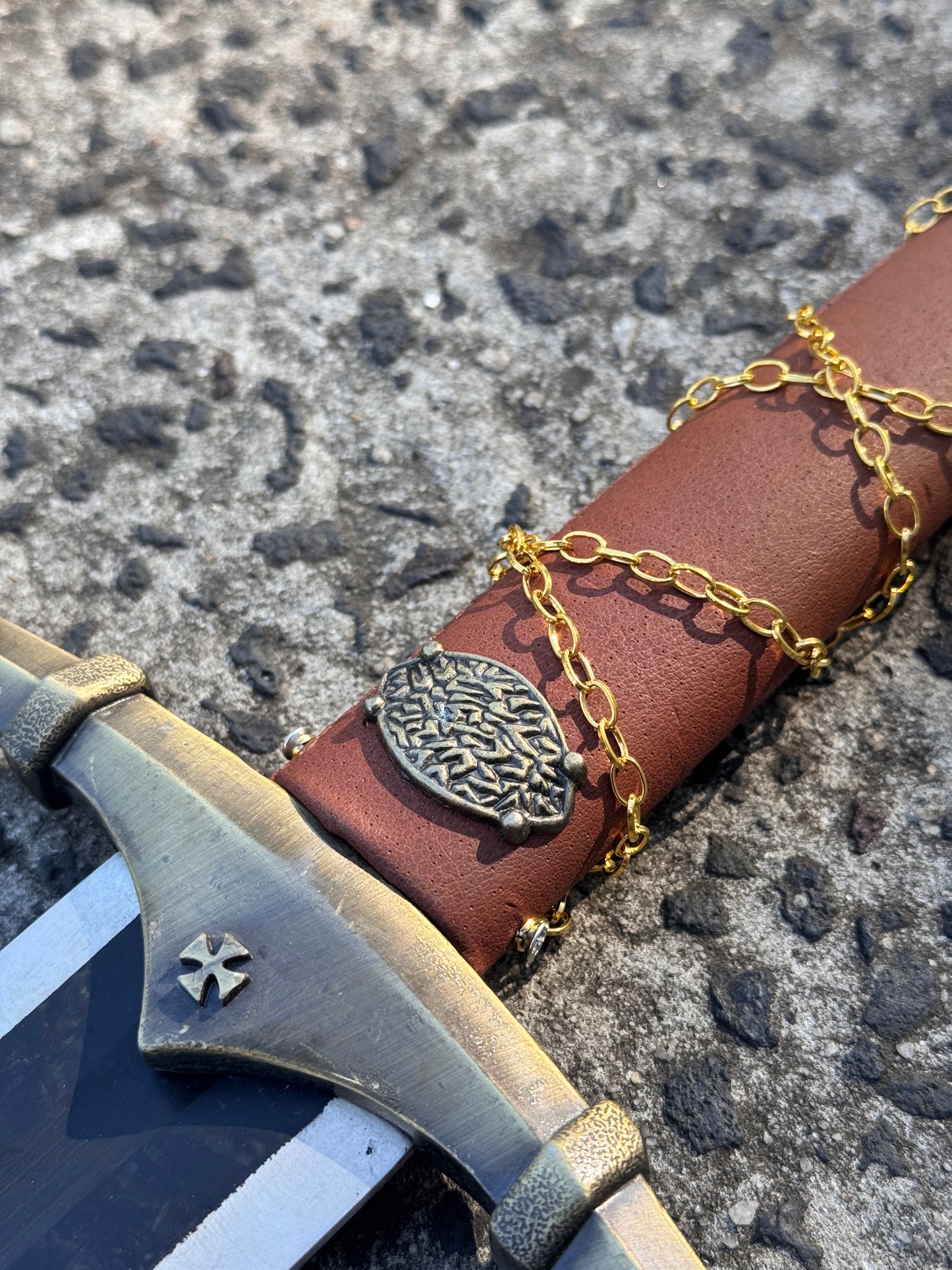 CRUSADER'S HOLY SWORD