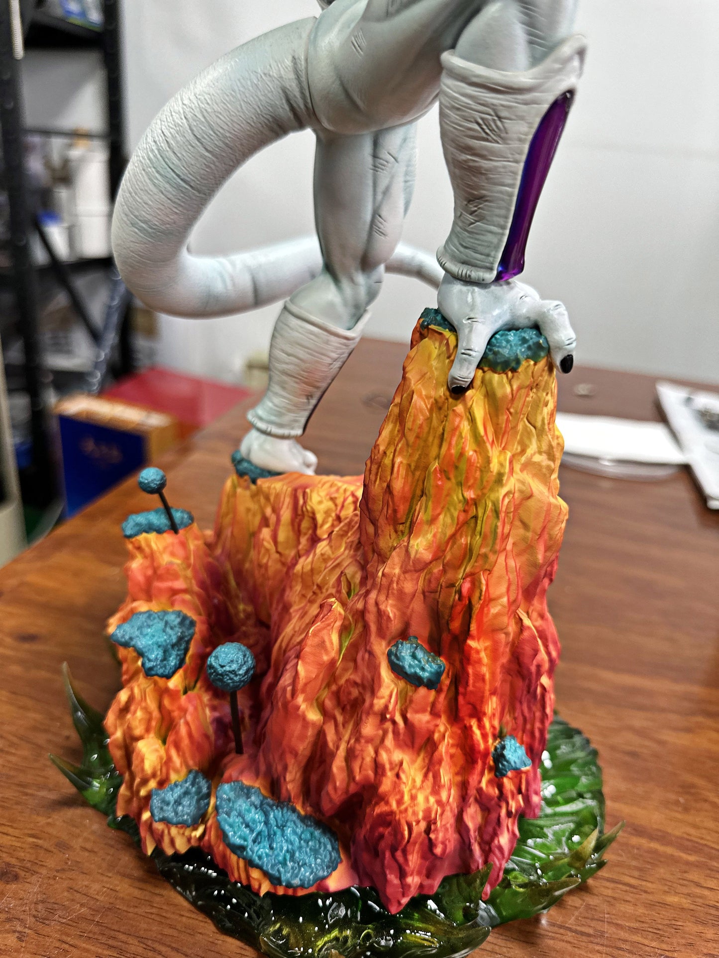 DIM MODEL STUDIO – DRAGON BALL Z: FRIEZA SERIES 4. FINAL FORM FRIEZA [IN STOCK]