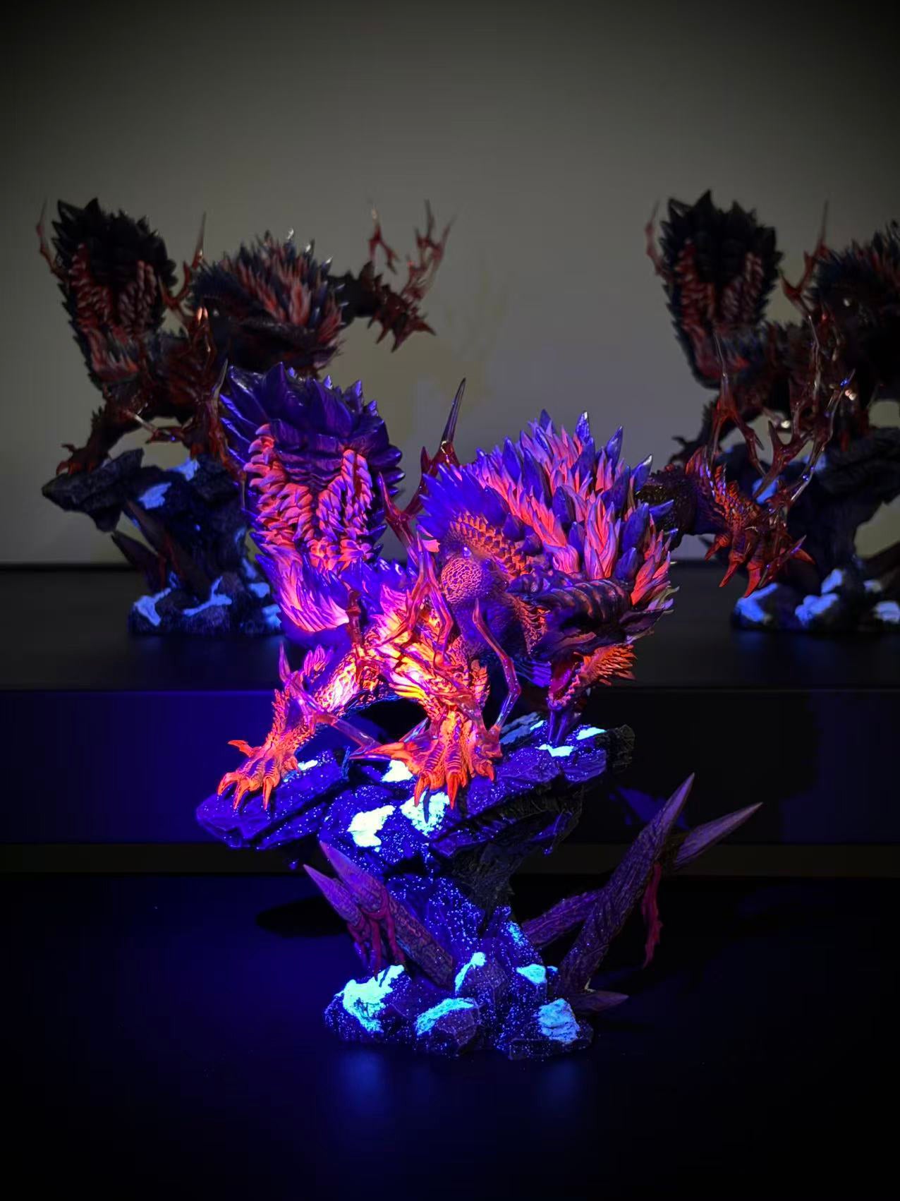 DRAGON REALM STUDIO – MONSTER HUNTER: ZINOGRE AND STYGIAN ZINOGRE [IN STOCK]