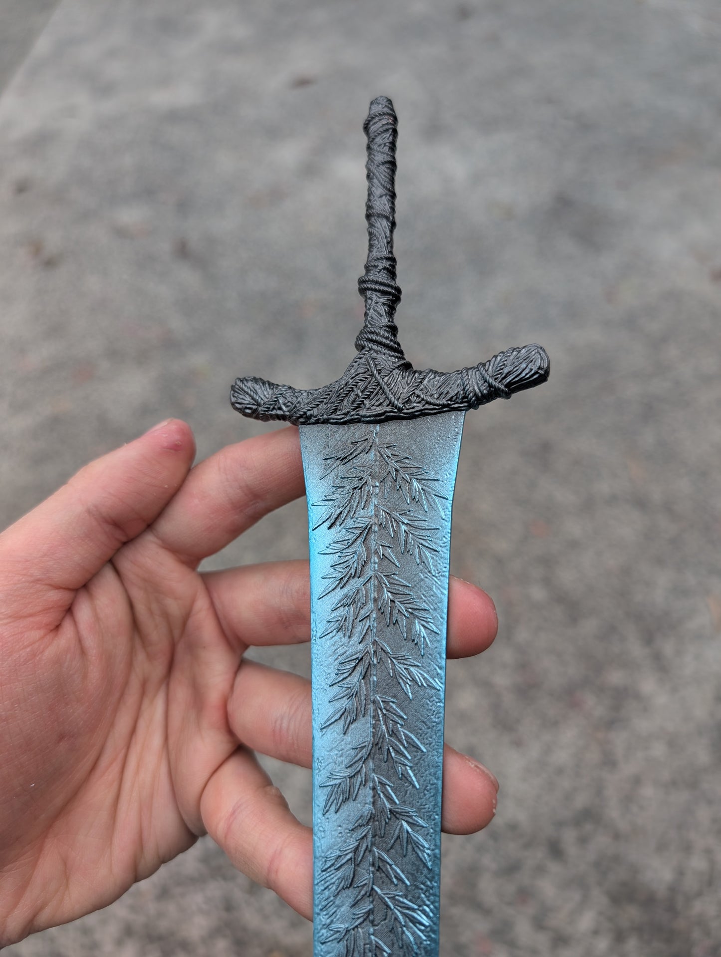 ELDEN RING – DARK MOON GREATSWORD MINI REPLICA (30 CM)