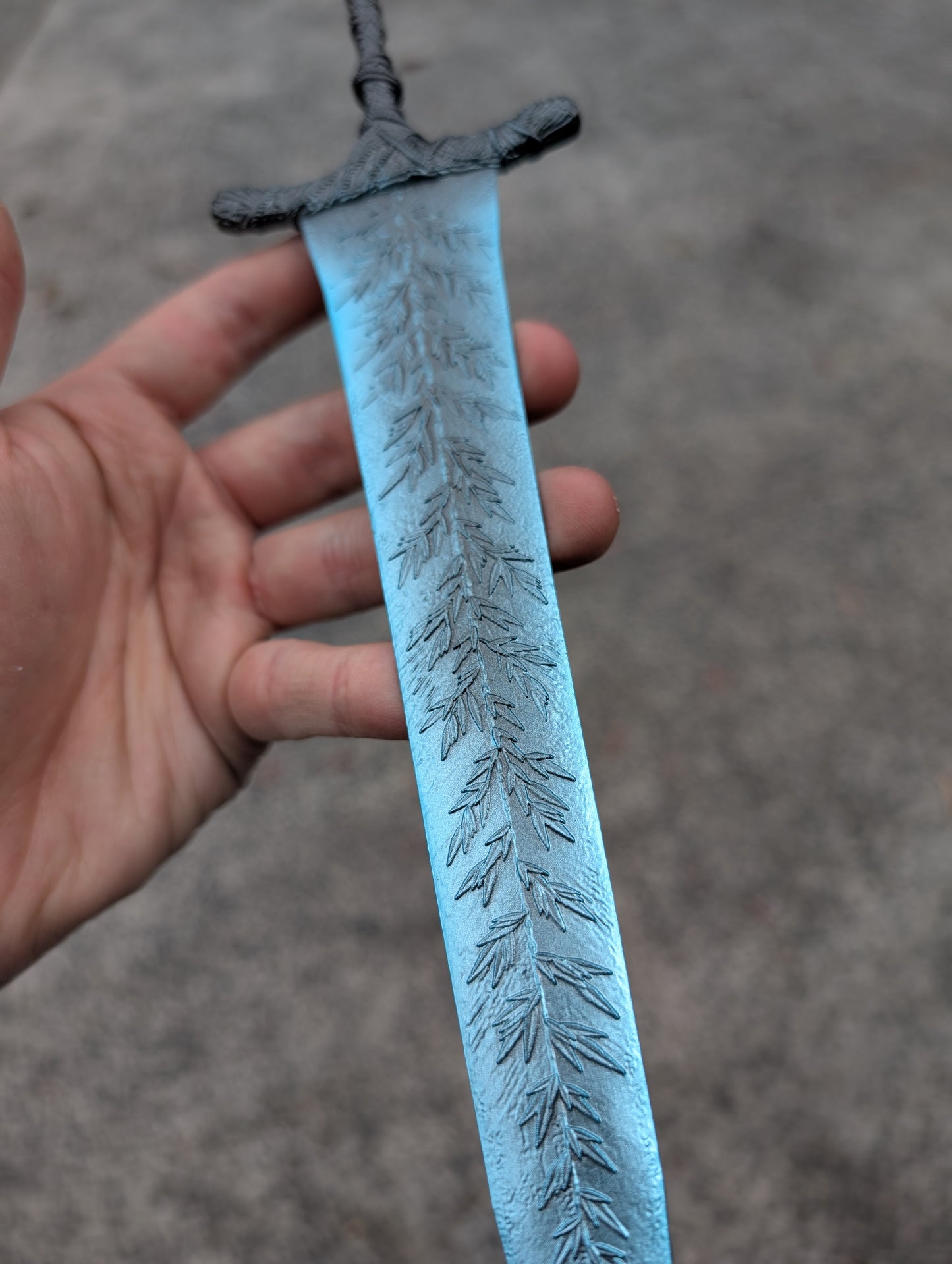 ELDEN RING – DARK MOON GREATSWORD MINI REPLICA (30 CM)