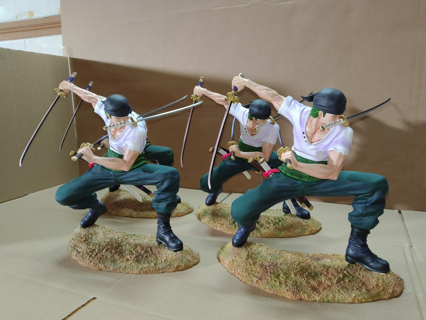 ENIES LOBBY STUDIO – ONE PIECE: SANTORYU ZORO [IN STOCK]