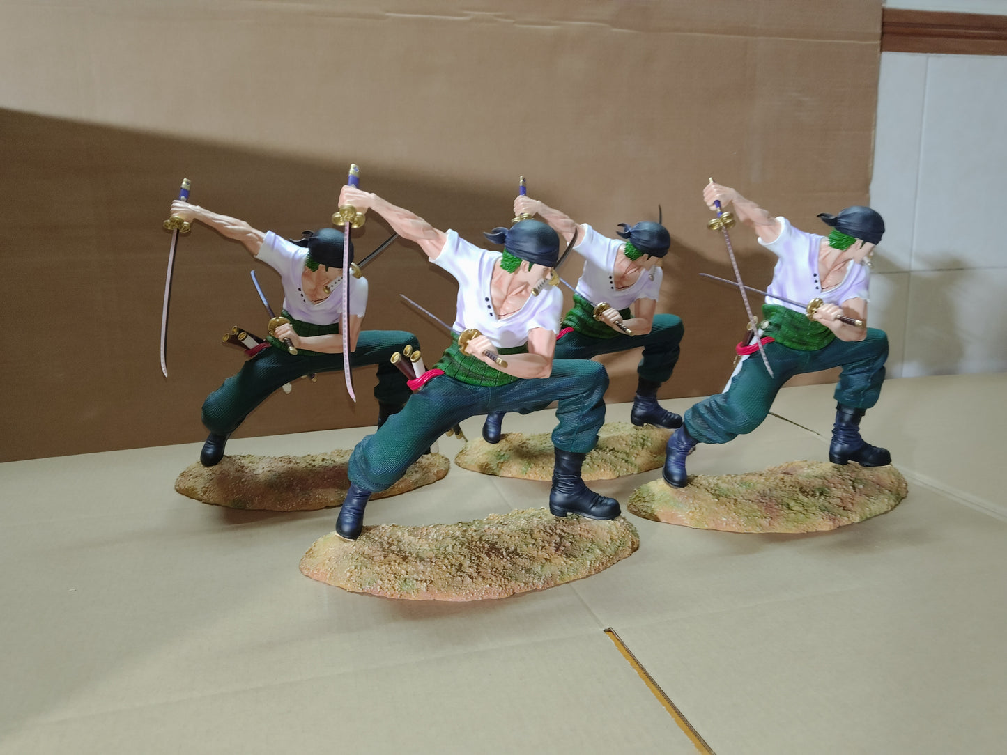 ENIES LOBBY STUDIO – ONE PIECE: SANTORYU ZORO [IN STOCK]