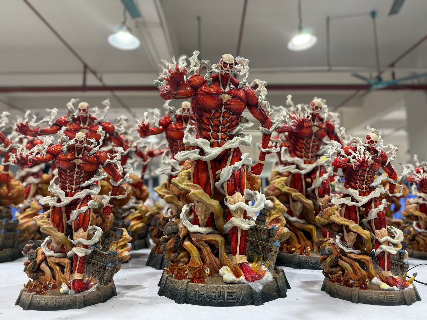 GIANT STUDIO – ATTACK ON TITAN: 5. EXPLOSIVE TRANSFORMATION COLOSSAL TITAN [IN STOCK]