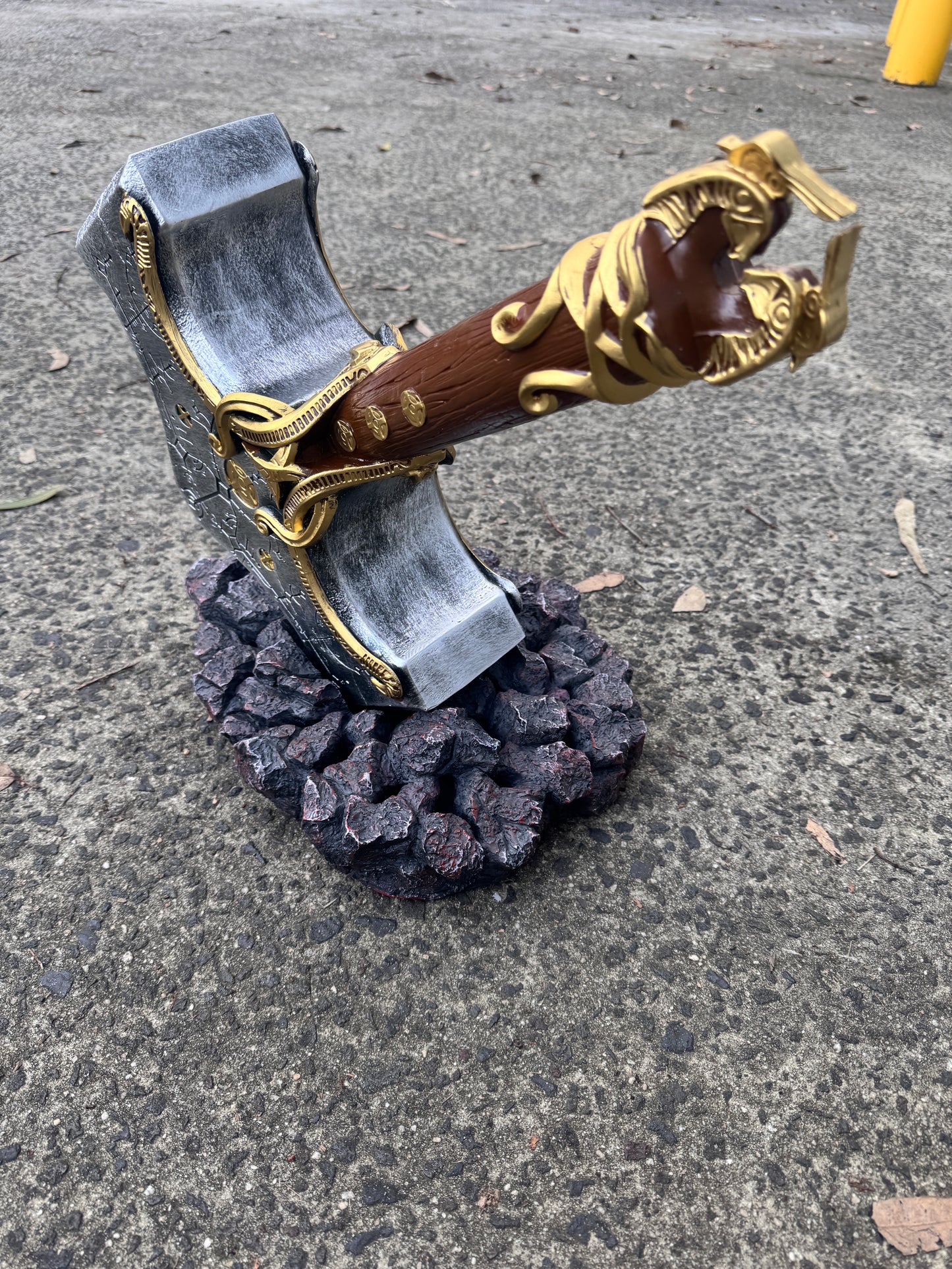 GOD OF WAR – MJOLNIR RESIN REPLICA