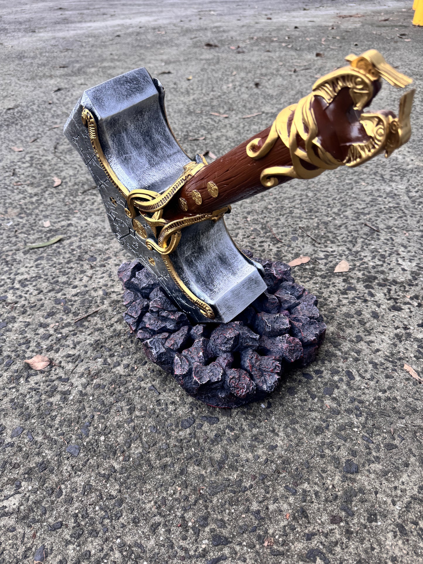 GOD OF WAR – MJOLNIR RESIN REPLICA