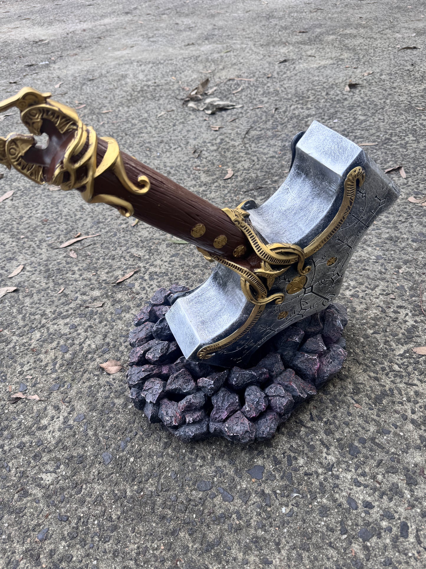 GOD OF WAR – MJOLNIR RESIN REPLICA