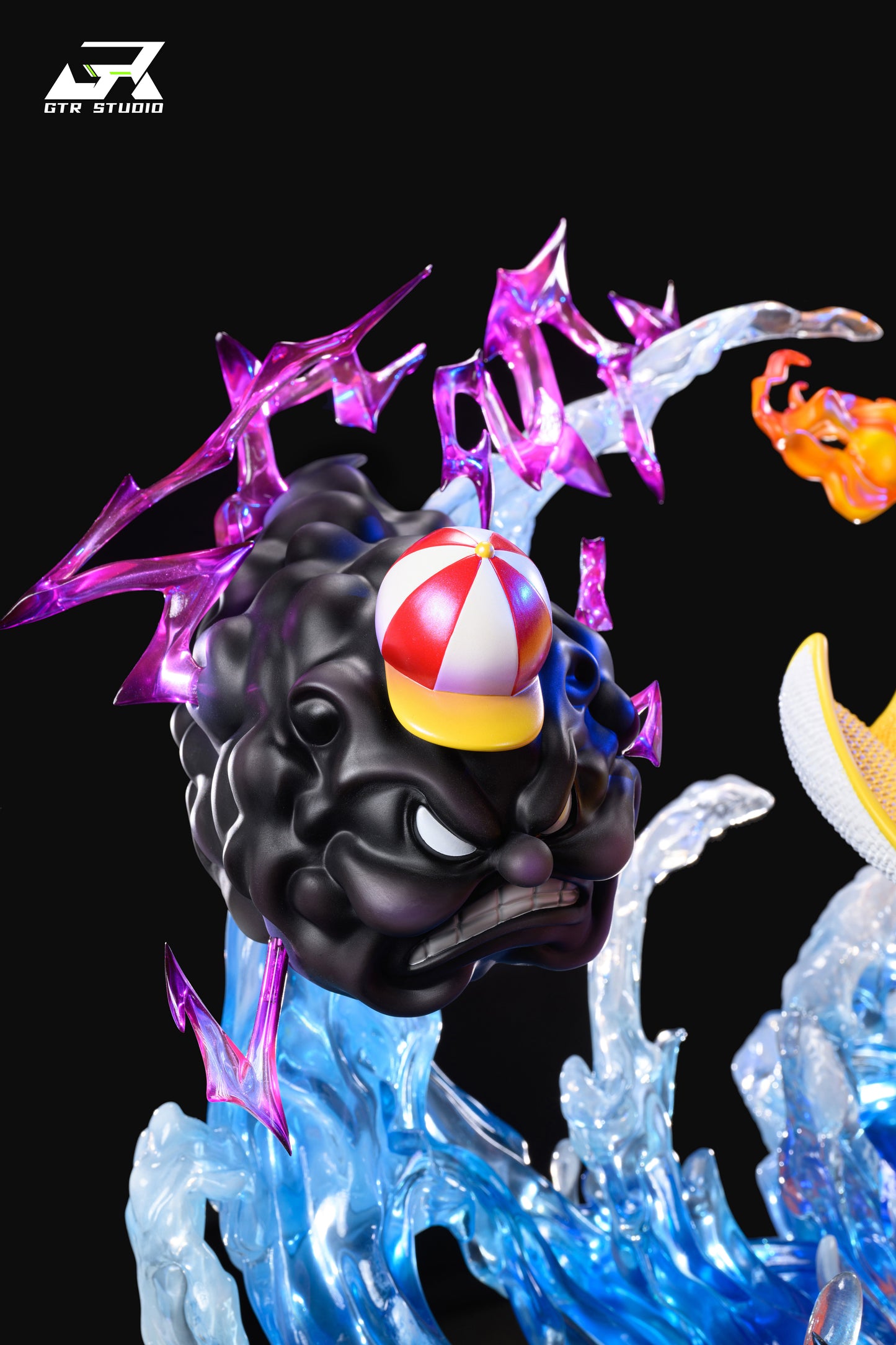 GTR STUDIO – ONE PIECE: FOUR EMPERORS SERIES 2. BIG MOM [IN STOCK]