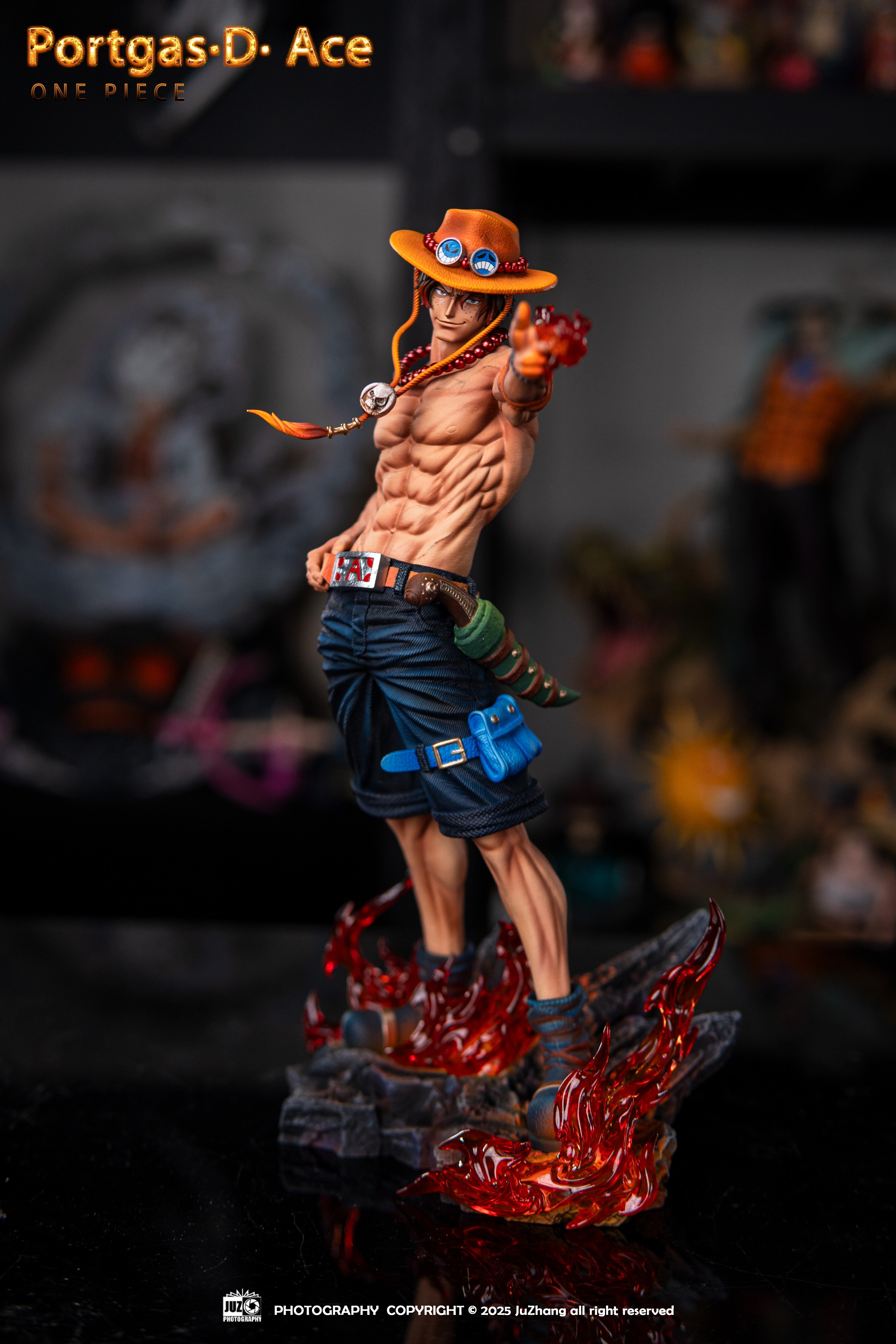 LX STUDIO – FF COLLECTIBLES