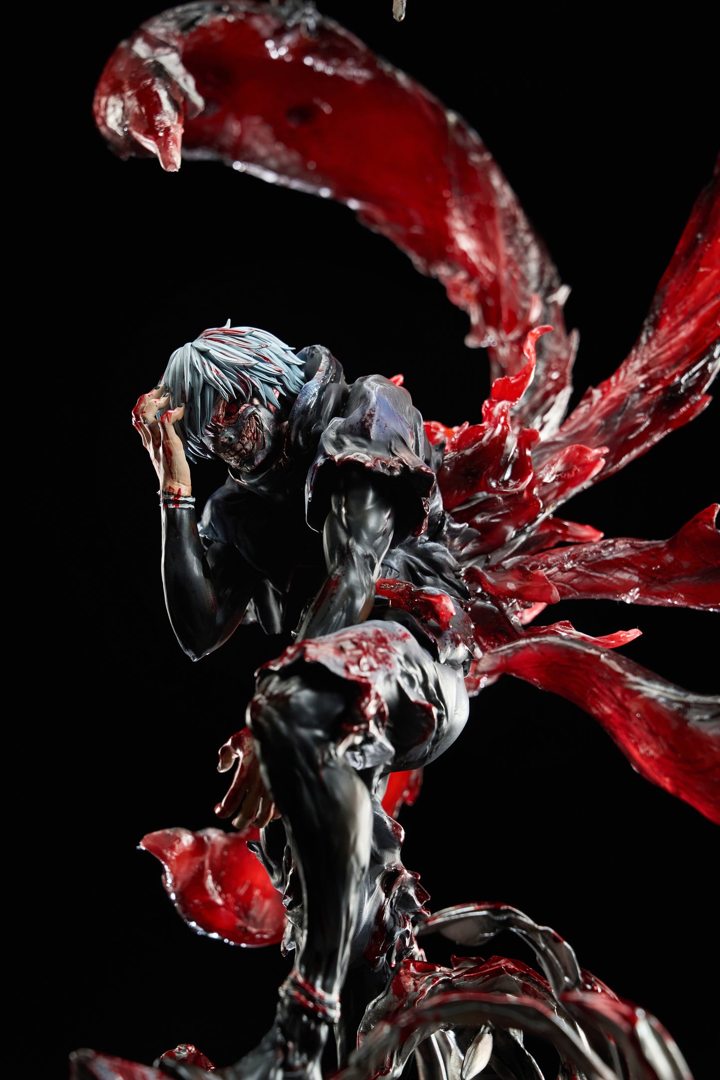 IRON CURTAIN STUDIO – TOKYO GHOUL: KEN KANEKI [IN STOCK]