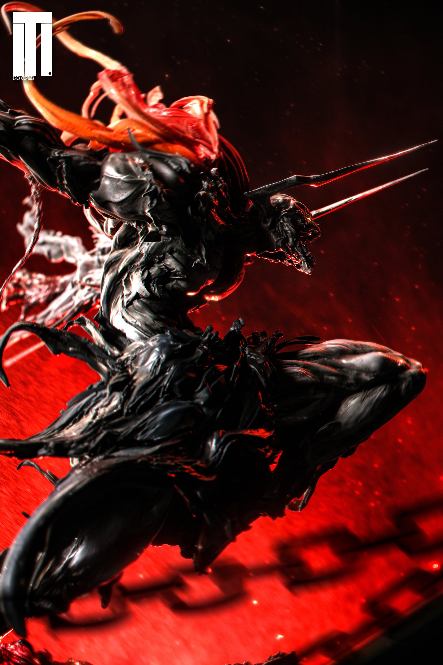 IRON CURTAIN STUDIO – BLEACH: COMPLETE HOLLOWFICATION ICHIGO [IN STOCK]