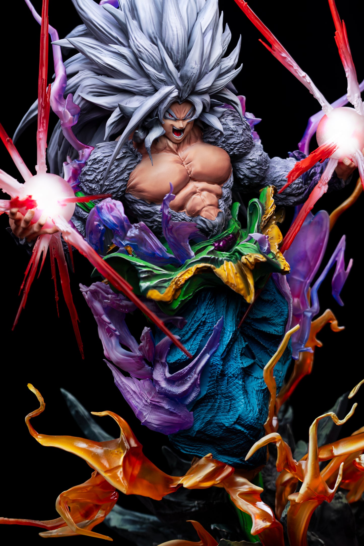 IRON CURTAIN STUDIO – DRAGON BALL GT: SUPER SAIYAN 4 AND 5 GOKU [PRE-ORDER]