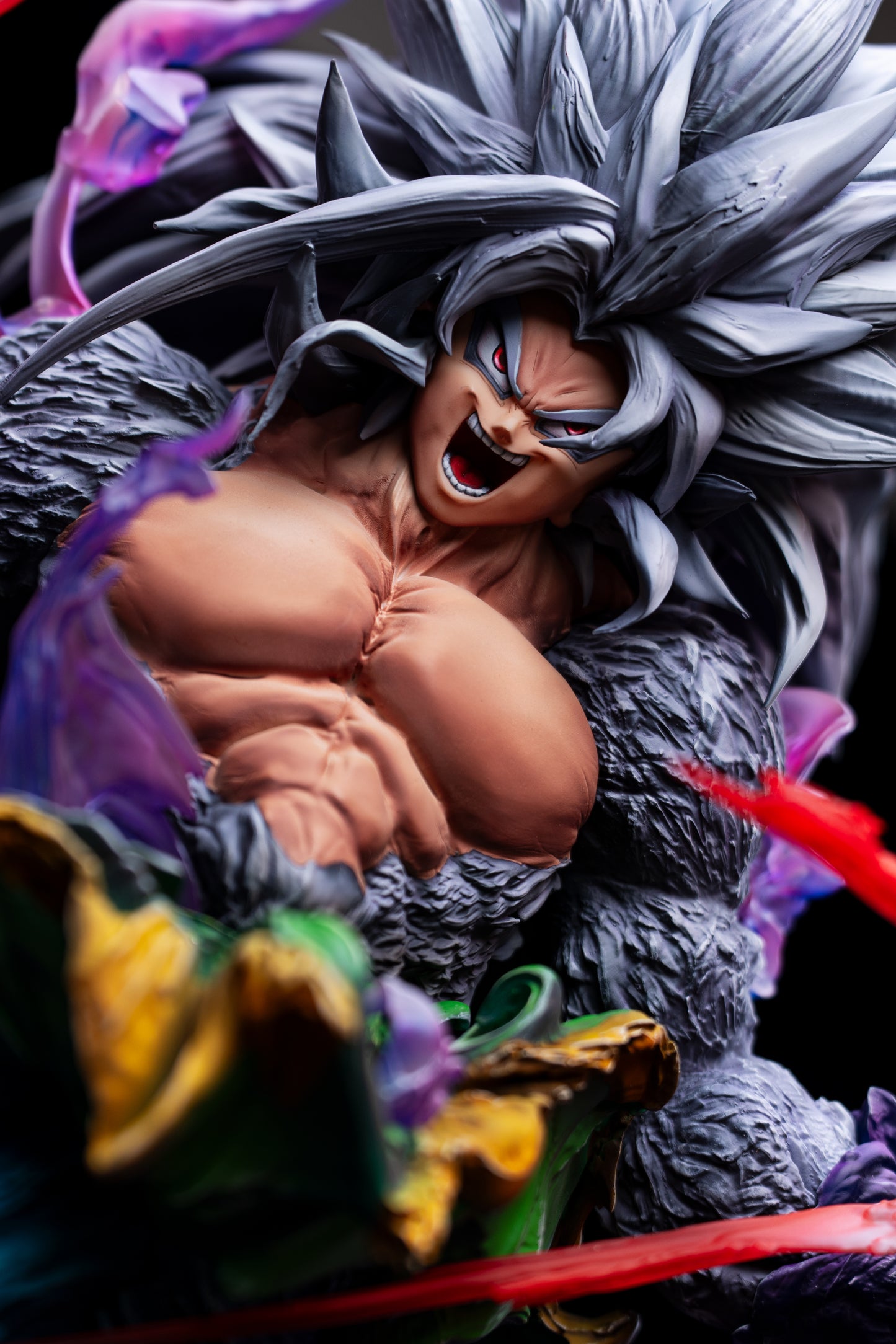 IRON CURTAIN STUDIO – DRAGON BALL GT: SUPER SAIYAN 4 AND 5 GOKU [PRE-ORDER]