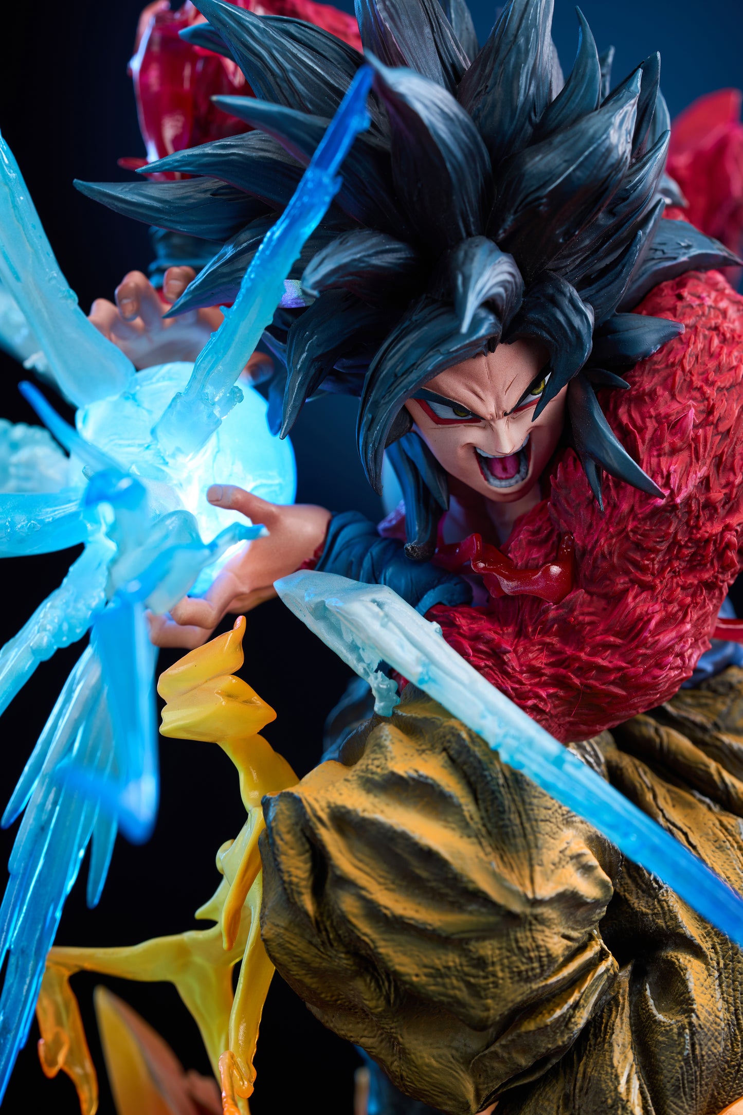 IRON CURTAIN STUDIO – DRAGON BALL GT: SUPER SAIYAN 4 AND 5 GOKU [PRE-ORDER]