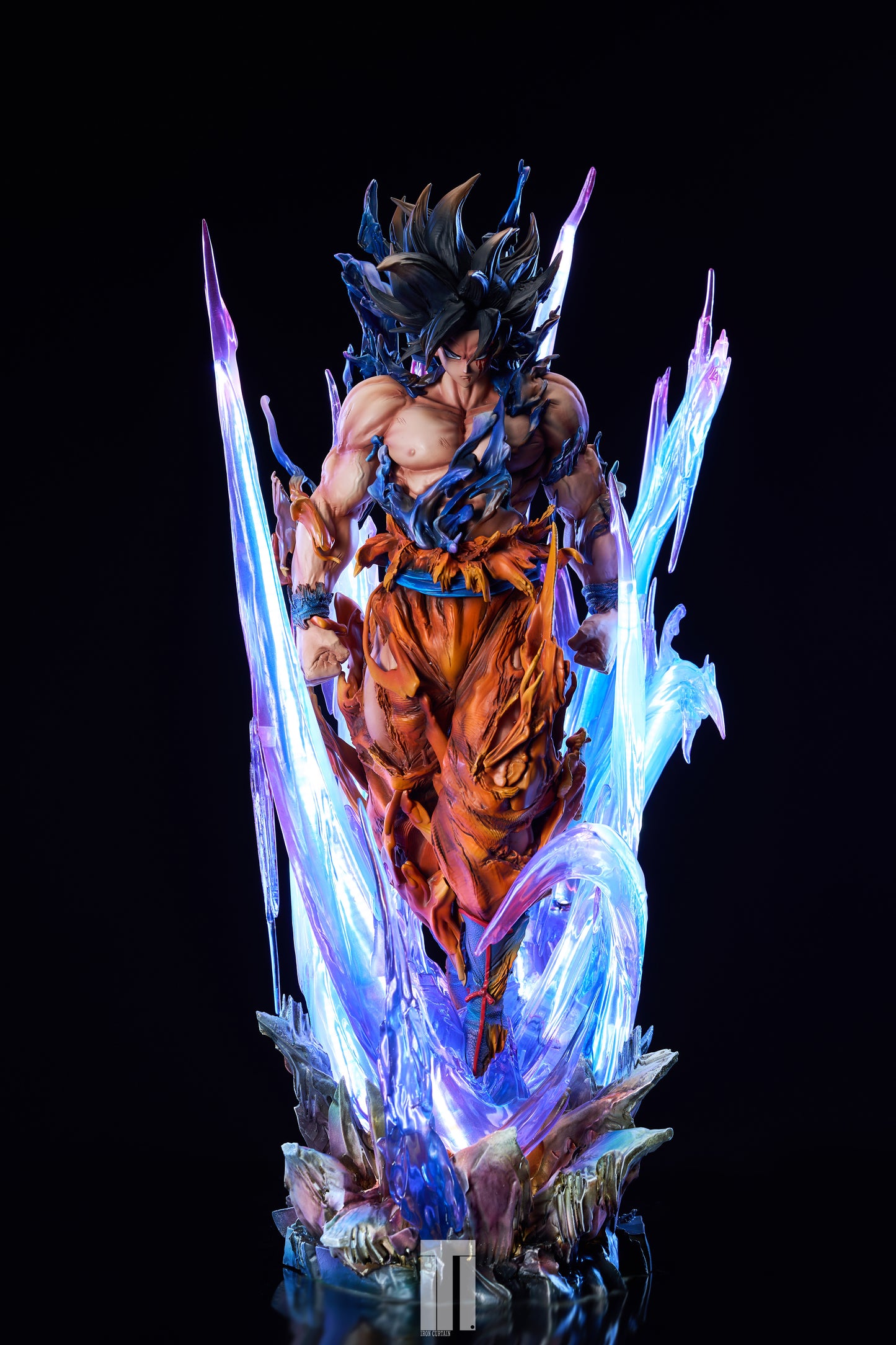IRON CURTAIN STUDIO – DRAGON BALL SUPER: ULTRA INSTINCT GOKU [PRE-ORDER]