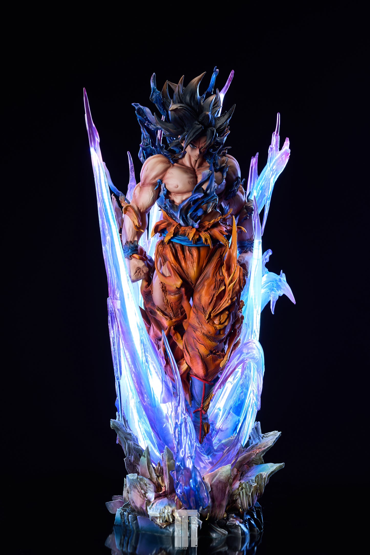 IRON CURTAIN STUDIO – DRAGON BALL SUPER: ULTRA INSTINCT GOKU [PRE-ORDER]