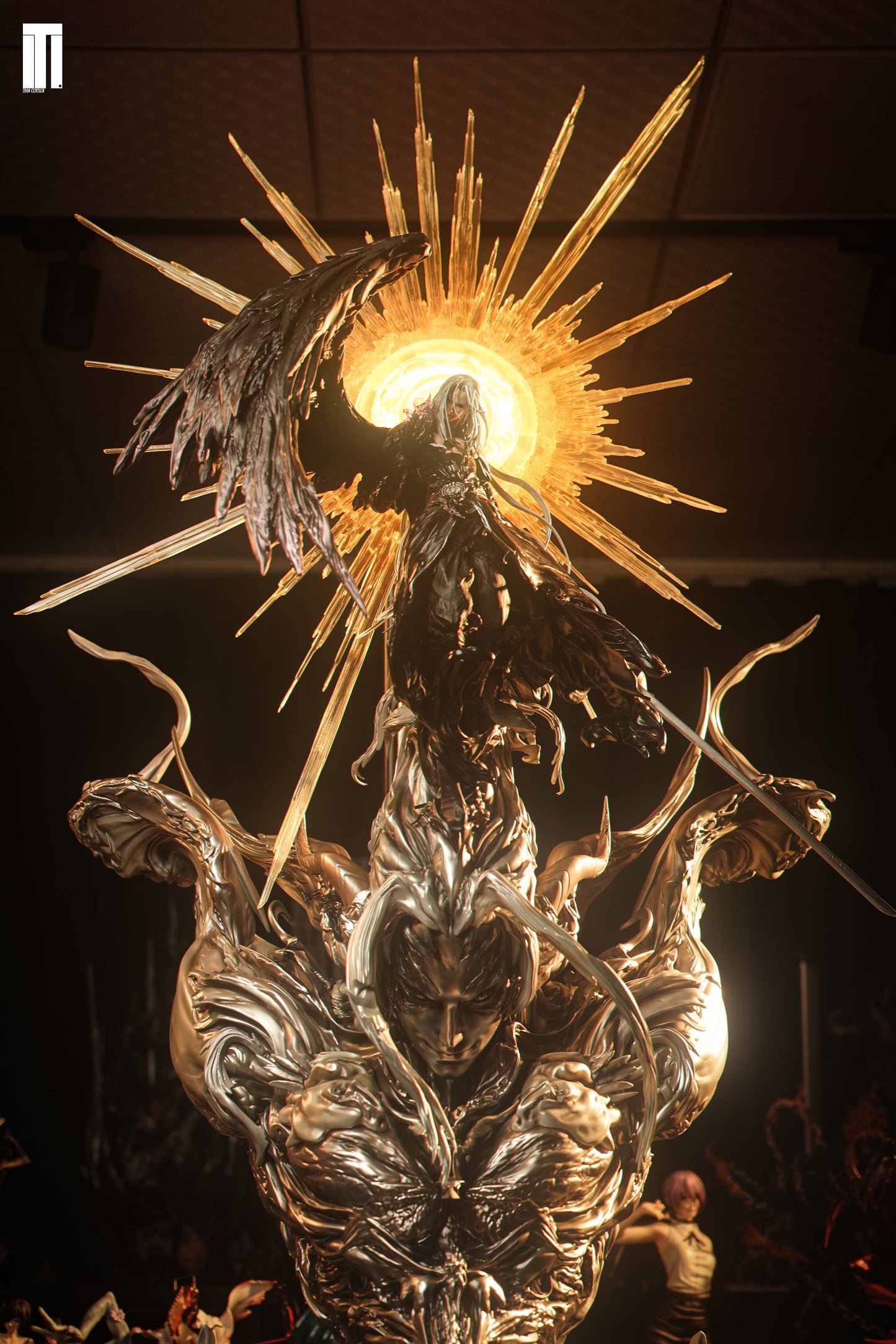 IRON CURTAIN STUDIO – FINAL FANTASY VII: ANNIVERSARY EDITION, SEPHIROTH [PRE-ORDER]