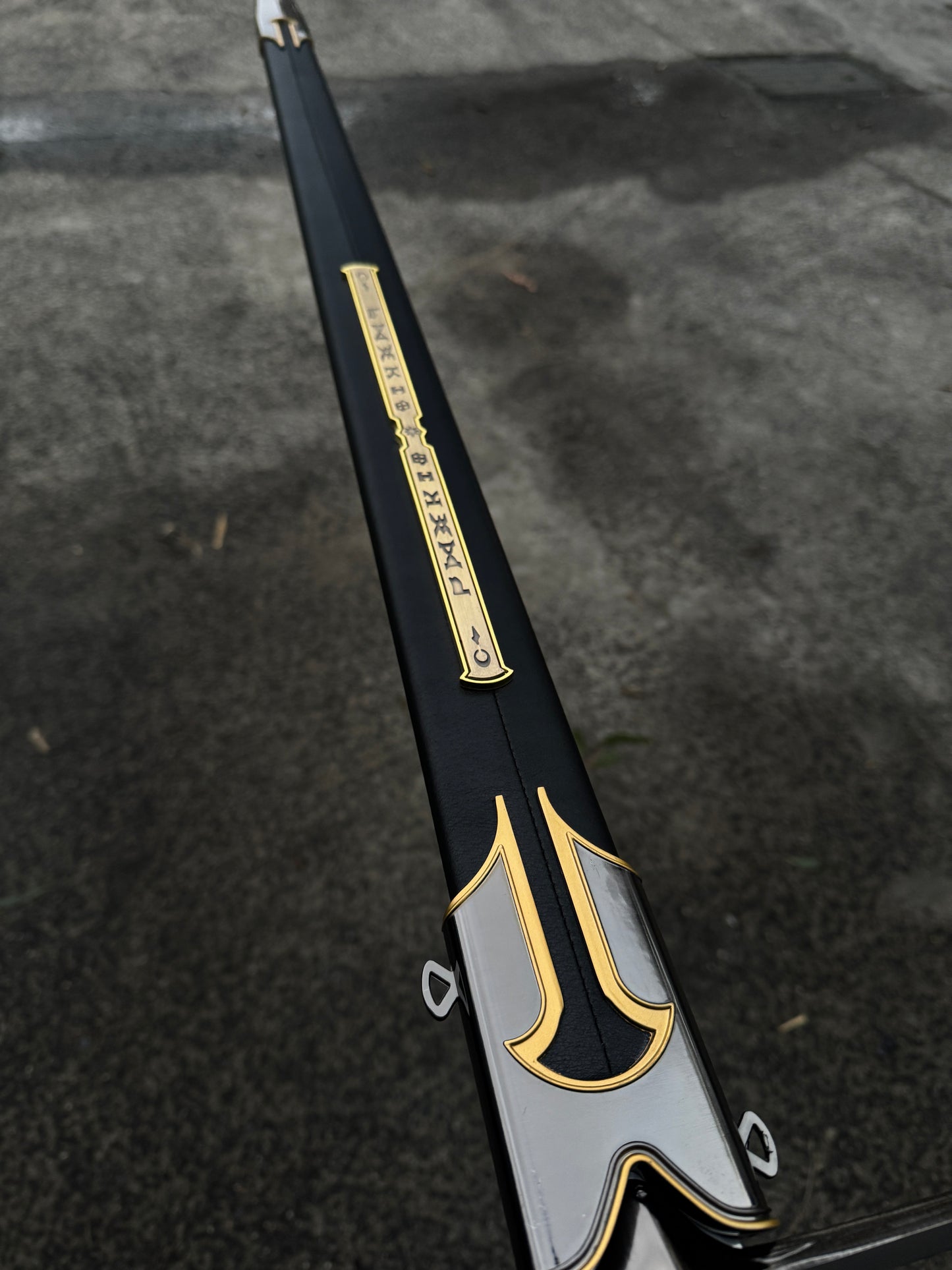 LORD OF THE RINGS- ANDURIL, FLAME OF THE WEST, SWORD OF ARAGORN (COLLECTORS EDITION)