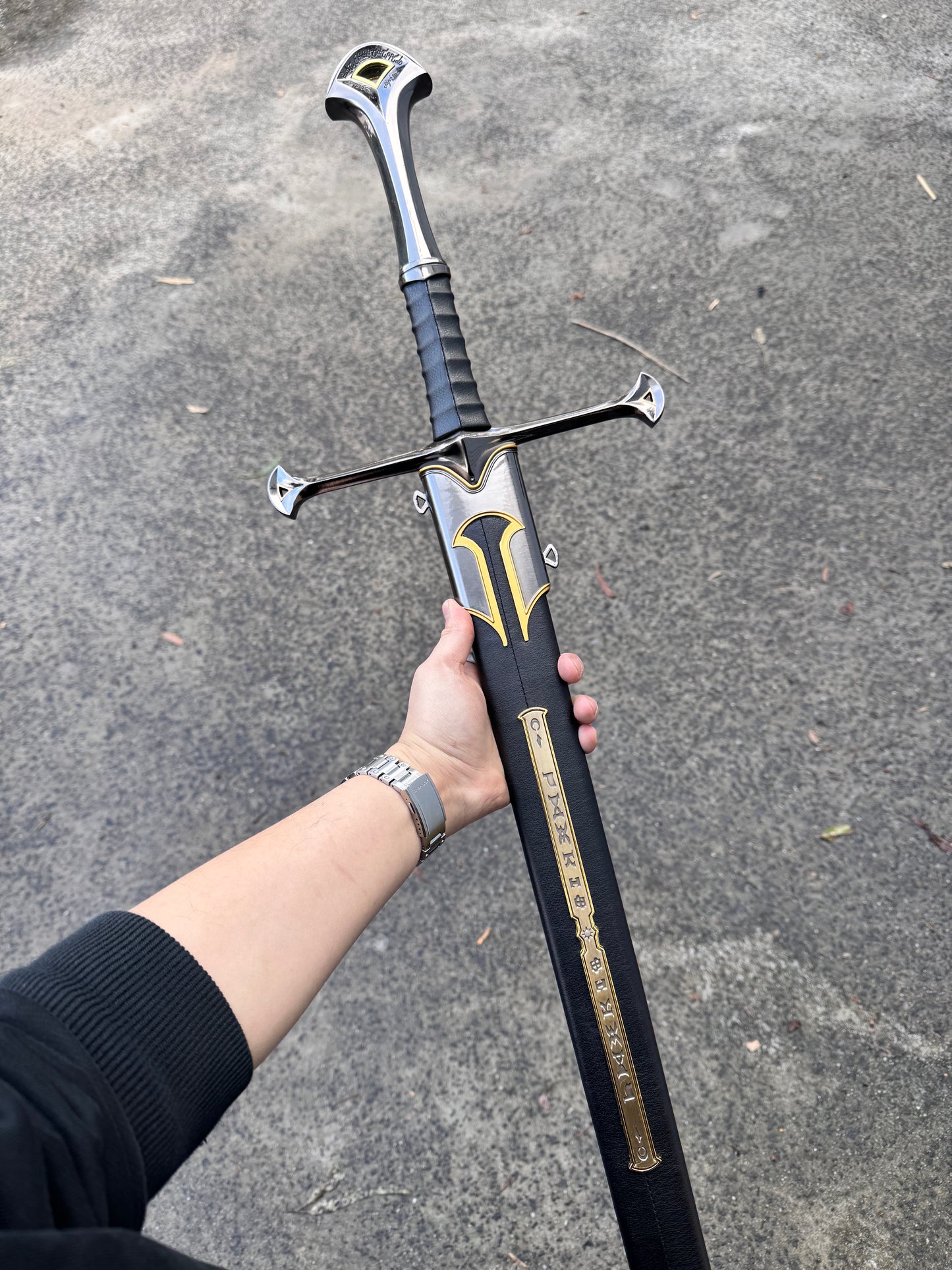 LORD OF THE RINGS- ANDURIL, FLAME OF THE WEST, SWORD OF ARAGORN (COLLECTORS EDITION)