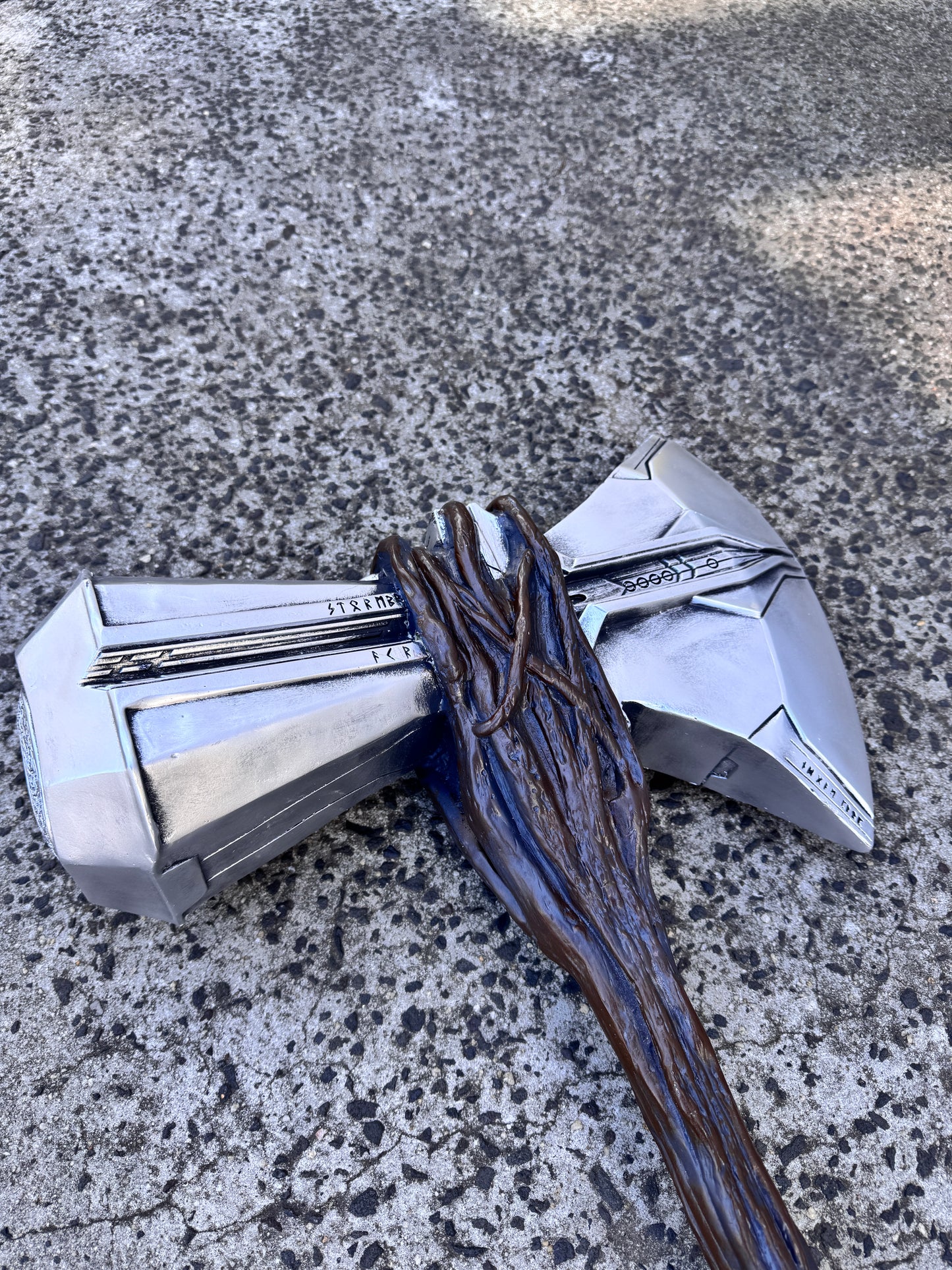 MARVEL'S AVENGERS - STORMBREAKER FIBREGLASS RESIN 1:1 REPLICA