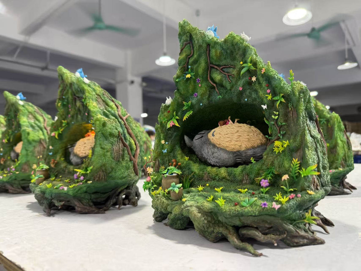 OPM STUDIO - HAYAO MIYAZAKI SMALL SCENE SERIES 13. TREE HOLE TOTORO 15
