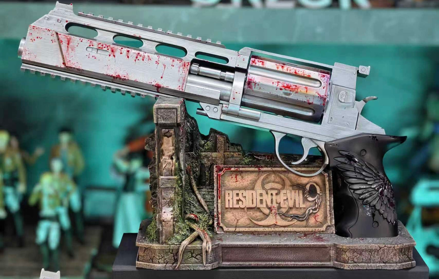 PANDA STUDIO – RESIDENT EVIL 9: 1. REQUIEM REVOLVER AND HATCHET 1/1 [PRE-ORDER]