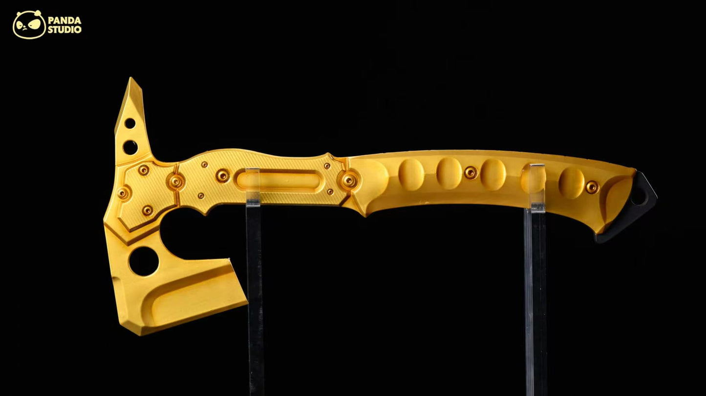 PANDA STUDIO – RESIDENT EVIL 9: GOLD REQUIEM REVOLVER AND HATCHET 1/1 [PRE-ORDER]