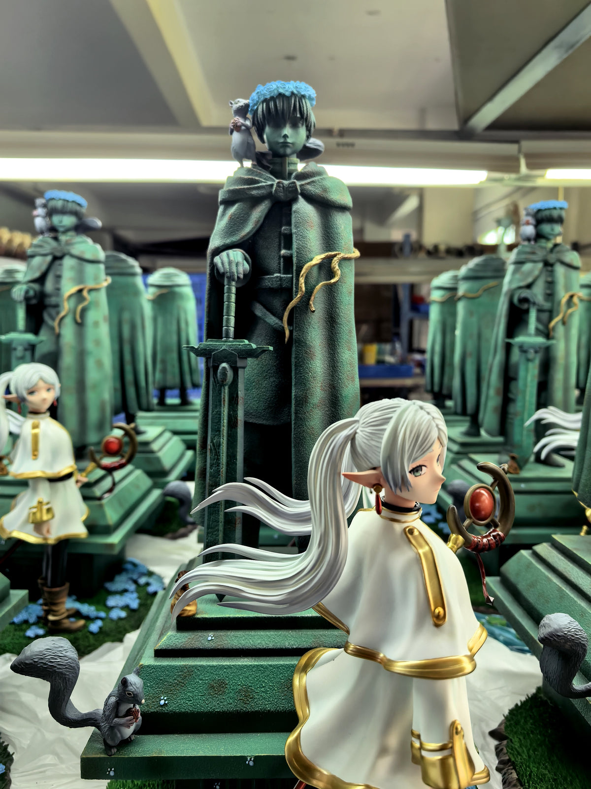 SEVEN STUDIO - FRIEREN BEYOND JOURNEY'S END FRIEREN AND THE STATUE OF HIMMEL 11