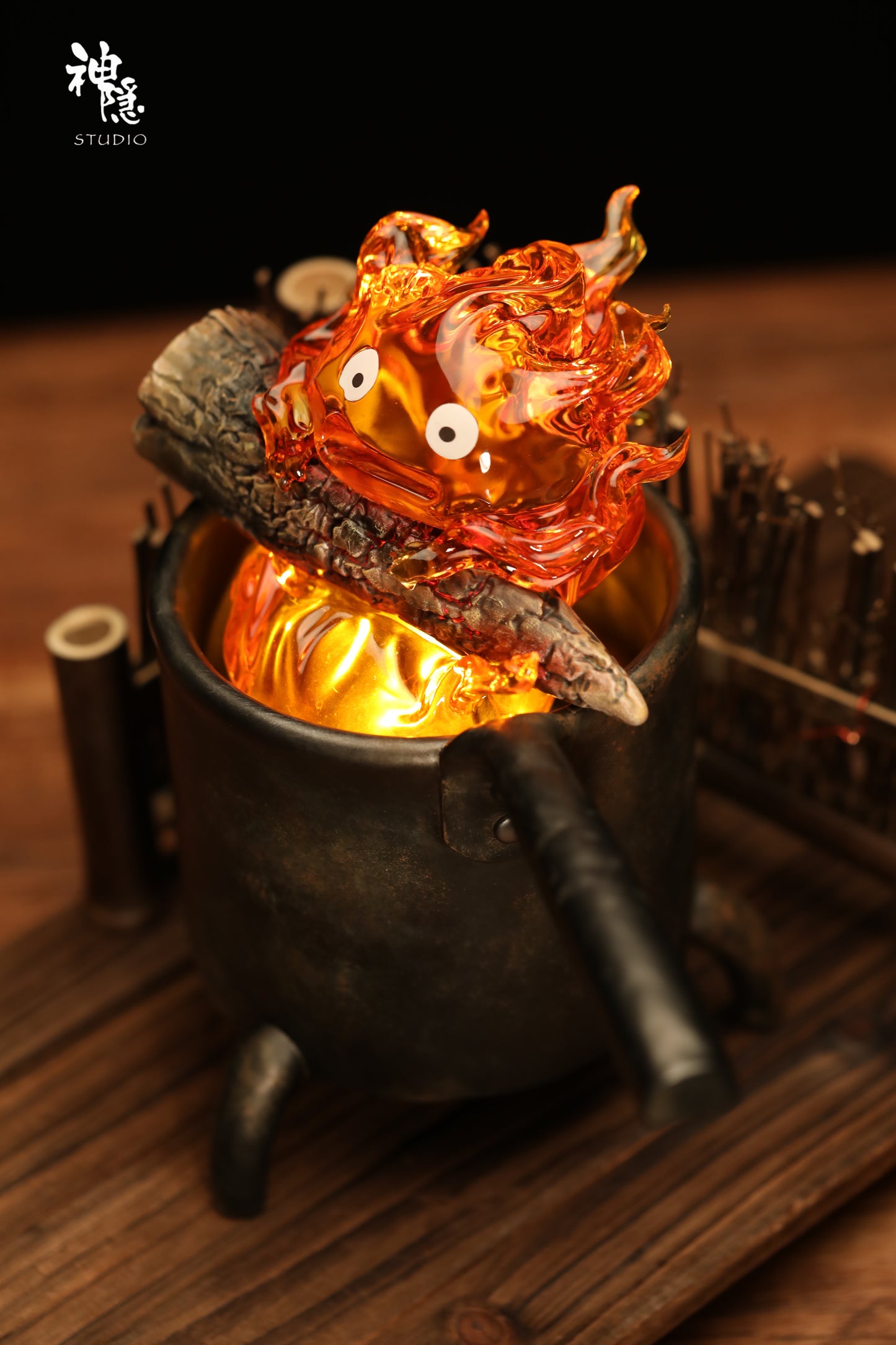 SHEN YIN STUDIO – HOWL’S MOVING CASTLE: MEETING SERIES, SAUCEPAN CALCIFER [PRE-ORDER]