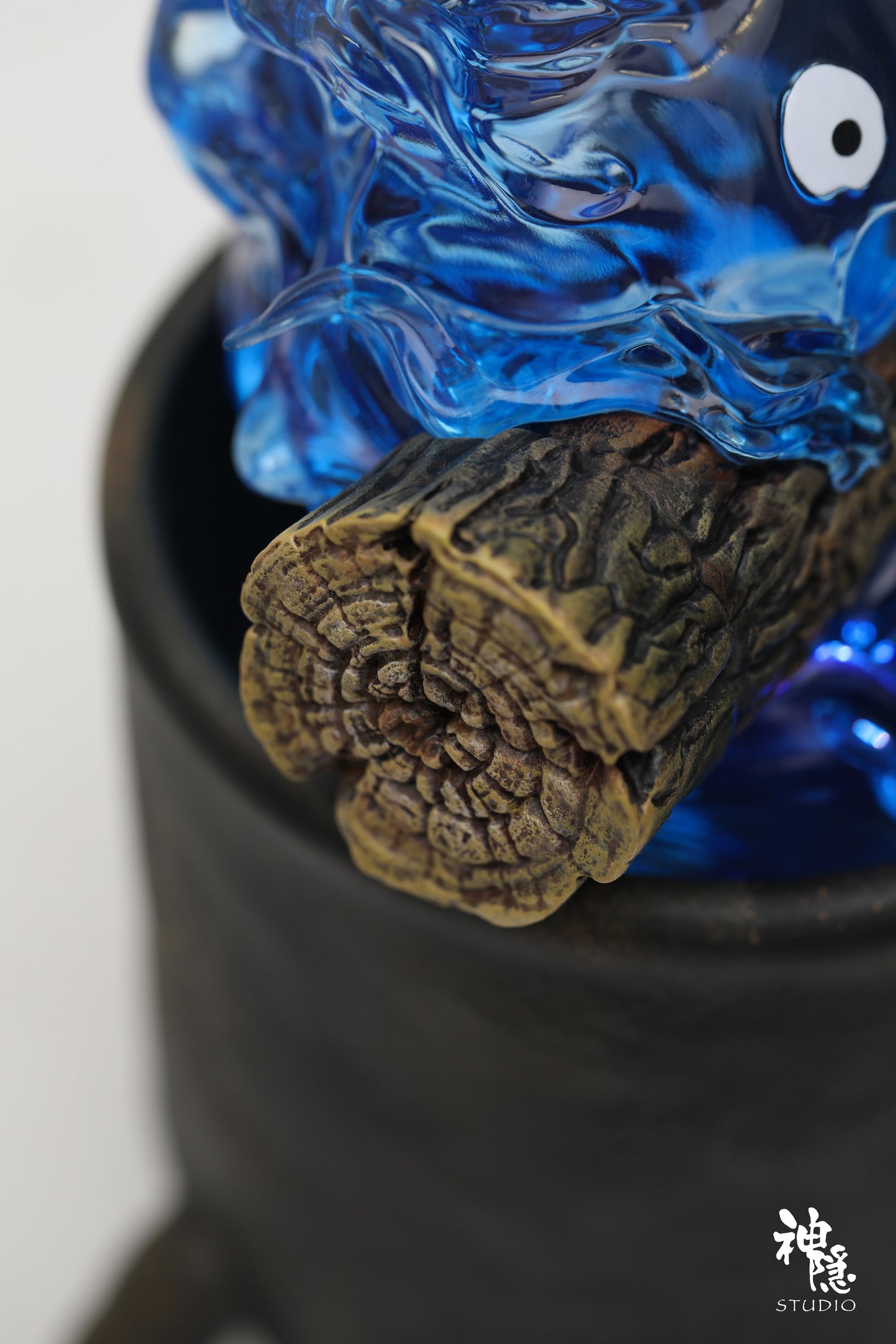 SHEN YIN STUDIO – HOWL’S MOVING CASTLE: MEETING SERIES, SAUCEPAN CALCIFER (BLUE VERSION) [PRE-ORDER]